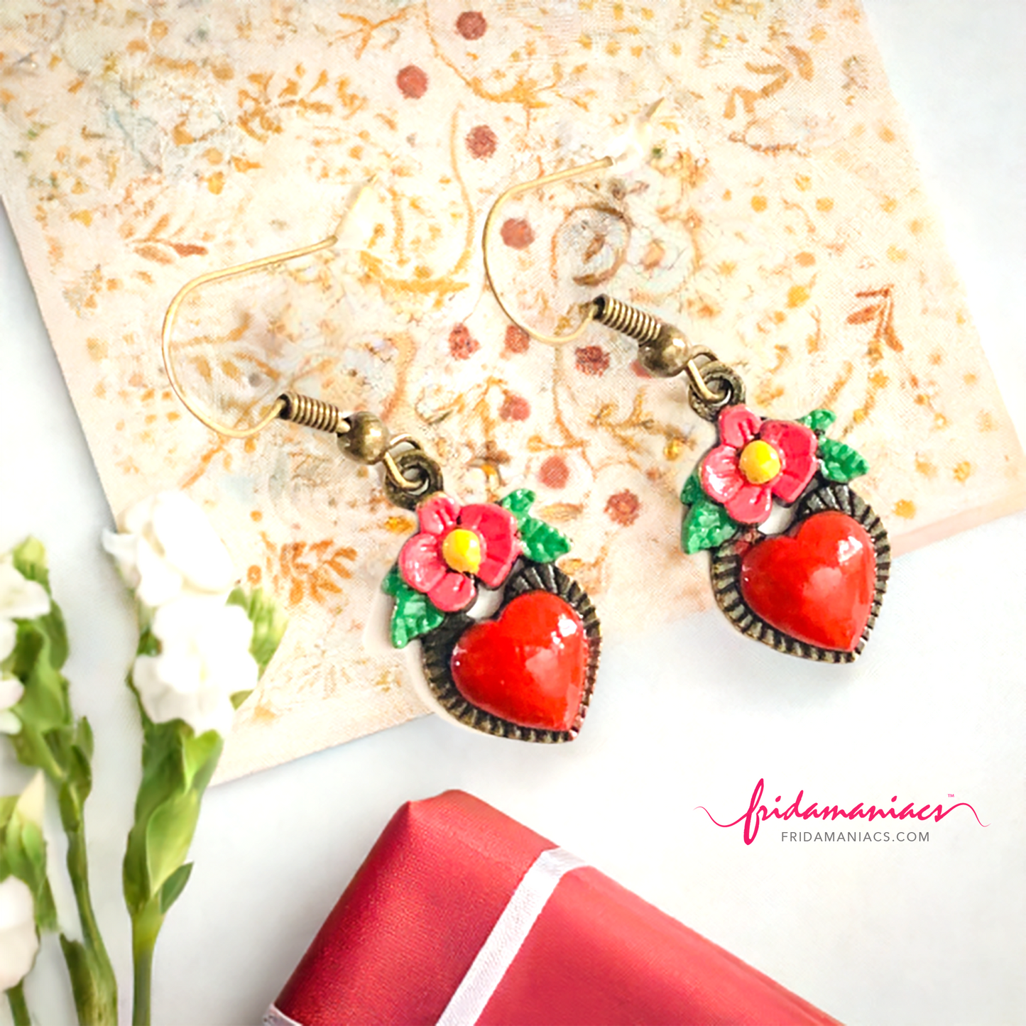 Bronze hand painted heart and flower earrings. Red, pink, green, and yellow paint. Mexican earrings. Mexican jewelry for fridamaniacs, fridalovers, fridamania. Frida Kahlo. Mother's Day gift.