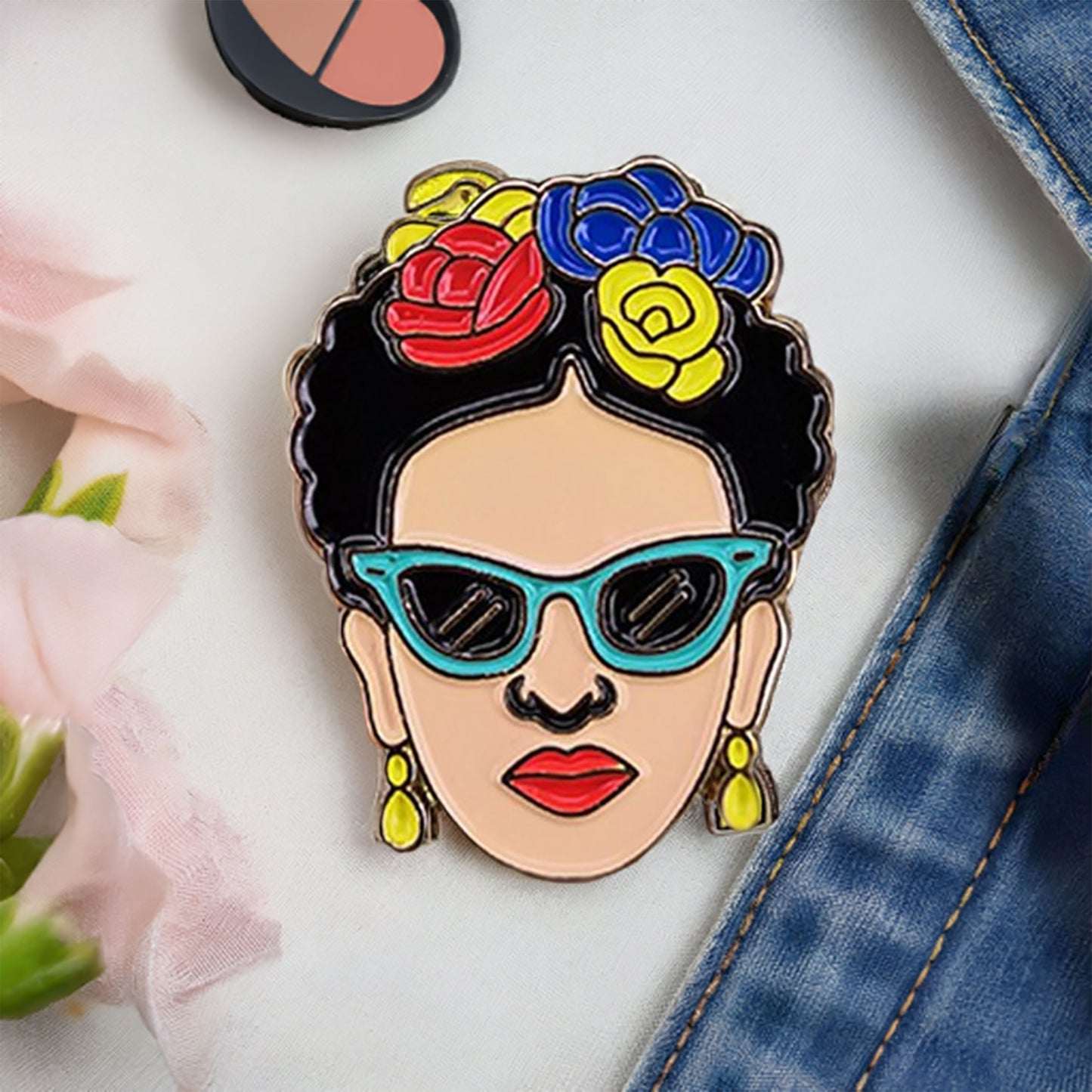 Frida Kahlo Enamel Pin with Flowers and sunglasses. colorful summer fashion accessorie for girls. Frida pin. Fridamaniacs Fridalovers gift idea. outdoor fun adventures with family and friends.
