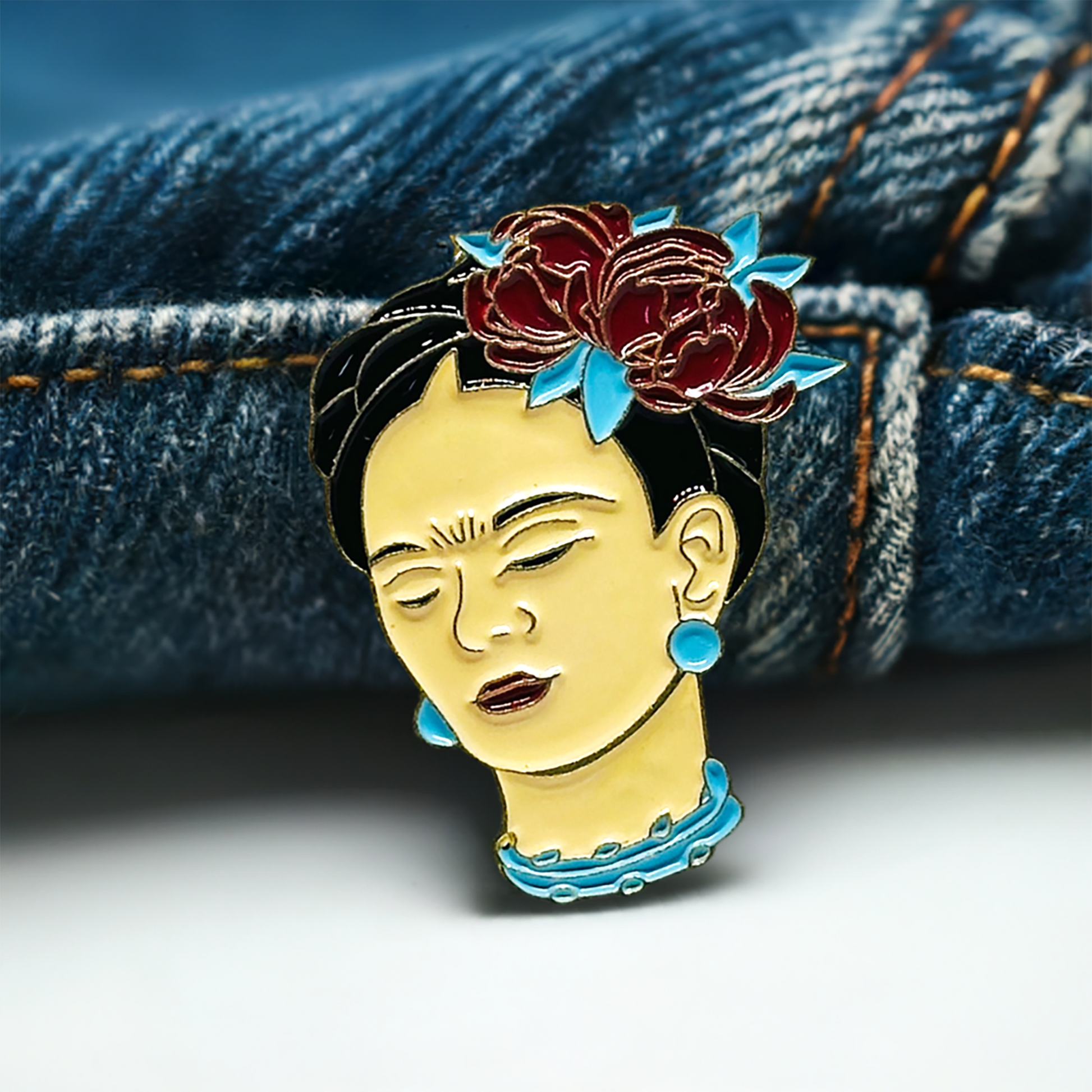 Chic Frida Enamel Pin Mexican Artist Inspired Brooch Floral Women and Girls Frida-Fans Cool Gift Idea Casual Fashion Accessory Broche Mujer
