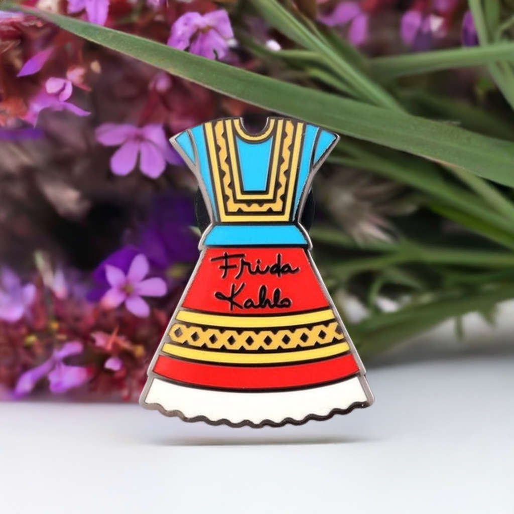 Frida Kahlo Dress Enamel Pin. Frida fnas gift. Fridamaniacs. Fridalovers. Fridamania