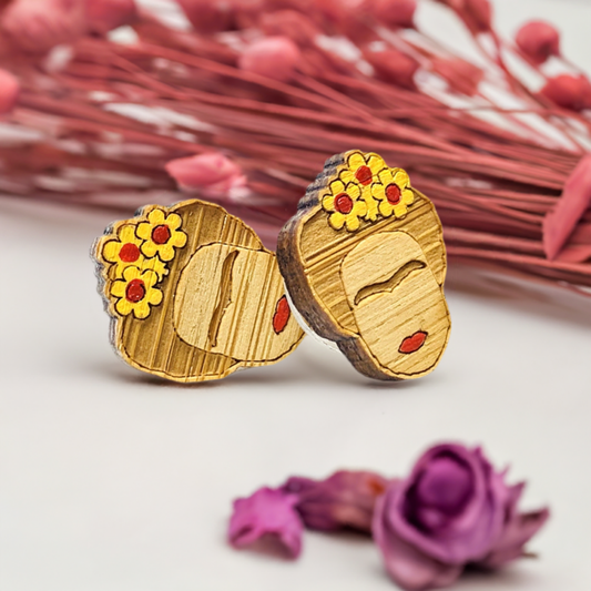 Frida Kahlo earrings made of bamboo with yellow flowers and red lipstick for fridamaniacs, fridalovers, fridamania, frida fans girls. Cute gift idea. Mexican earrings. Mexican jewelry.