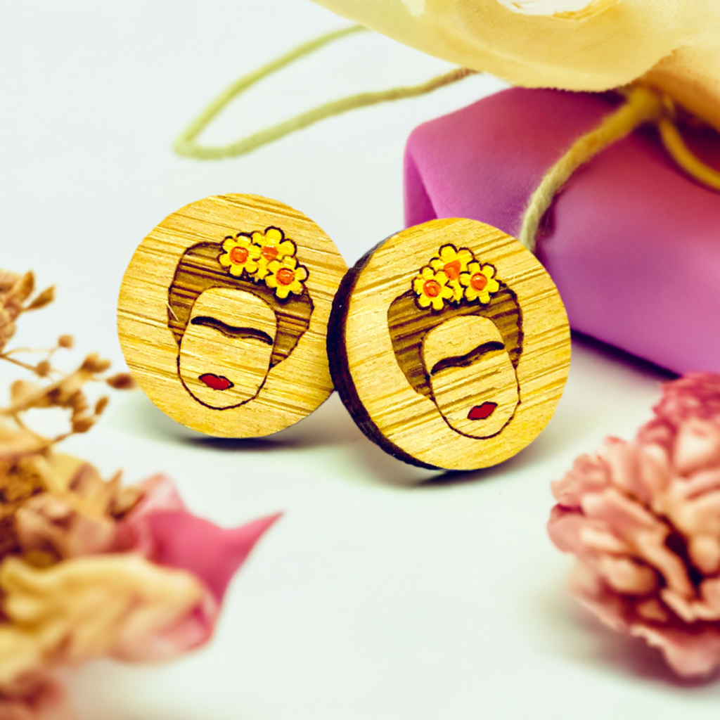 Bamboo Frida Kahlo stud earrings for girls. Mexican earrings. Mexican jewelry