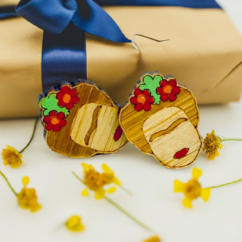 Frida Kahlo mini bamboo stud earrings for girls by fridamaniacs, fridalovers, fridamania, Mexican earrings, Mexican jewelry. Hand painted wooden earrings.