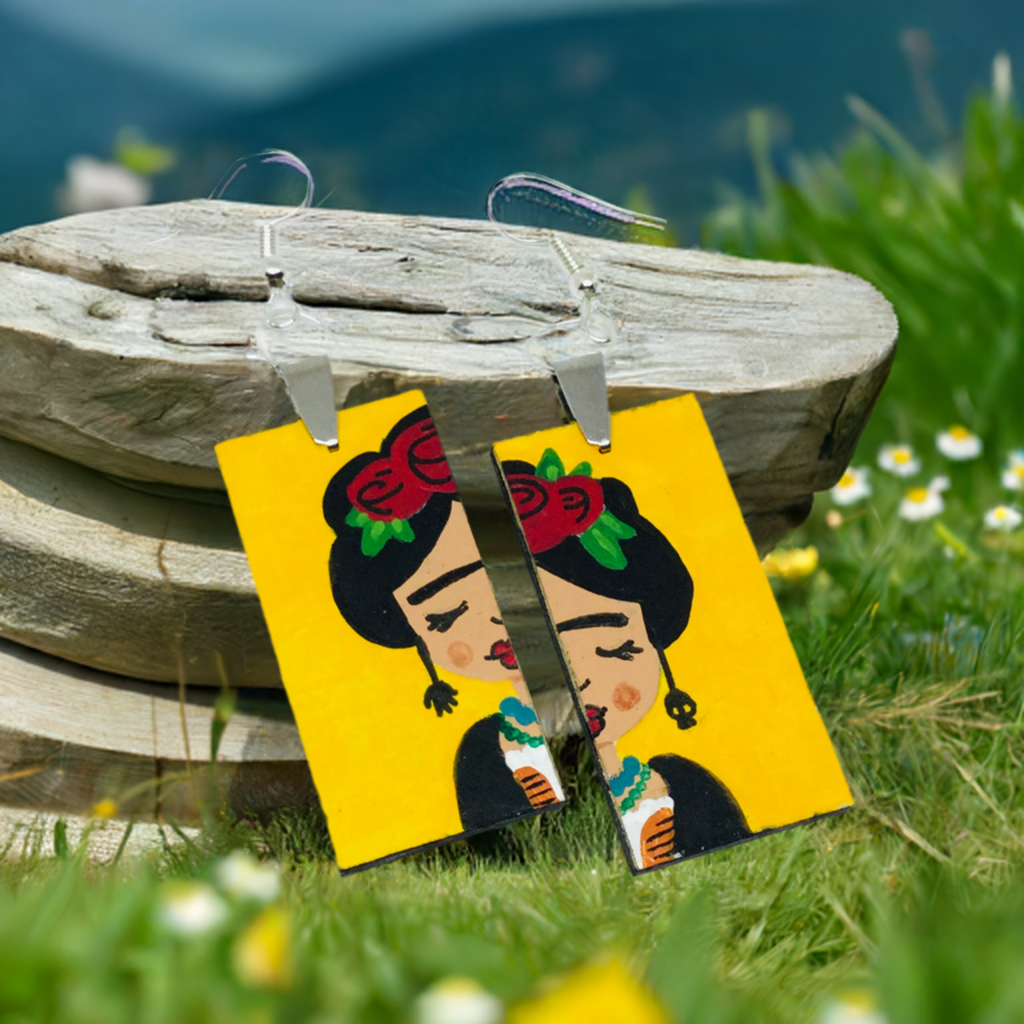 Frida earrings for girls painted by hand for fridamaniacs, fridalovers, Frida fans. Mexican earrings. Mexican jewelry for young girls. Cute gift idea.