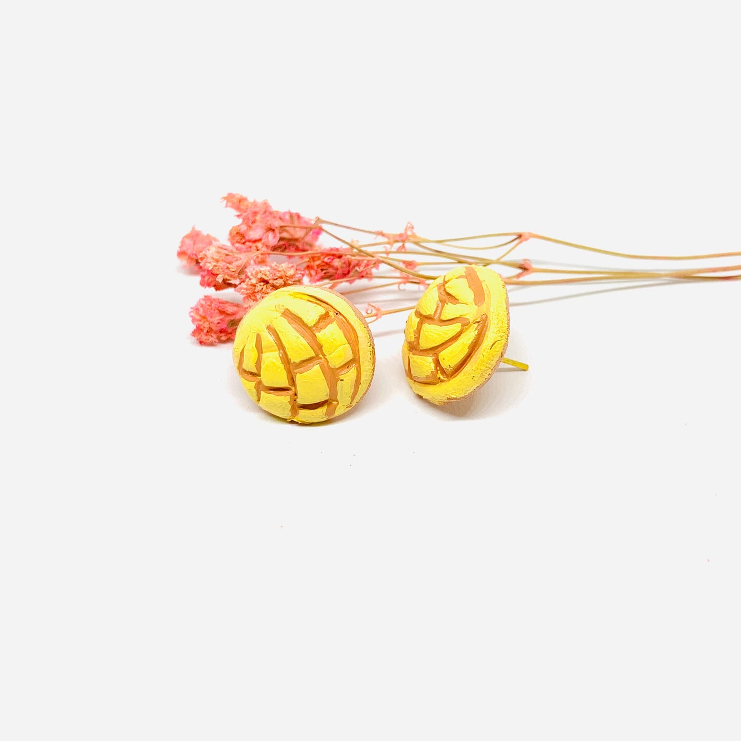 Yellow Concha Earrings Handmade & HandPainted Clay Food Jewelry Mexican SweetBread Conchitas Aretes Barro Trendy Fashion for Girls Claywelry
