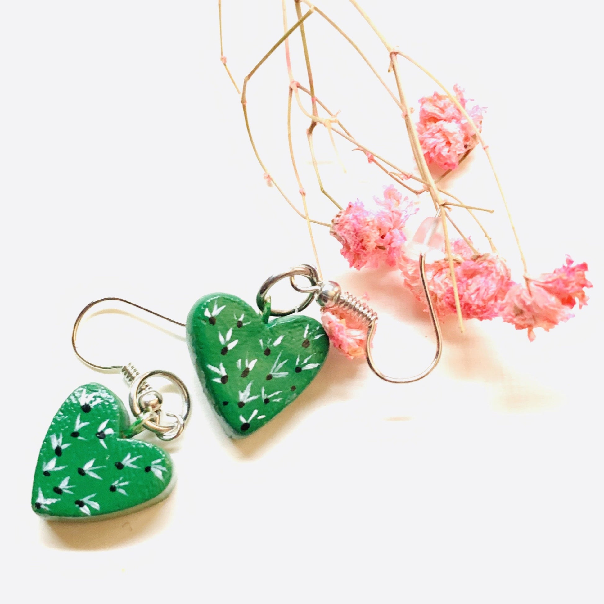 Heart cactus earrings. Mini stud hearty nopal aretes mujer. Drop and dangle pendants. Mexican jewelry made of natural clay. Frida kahlo inspired by Fridamaniacs accessories