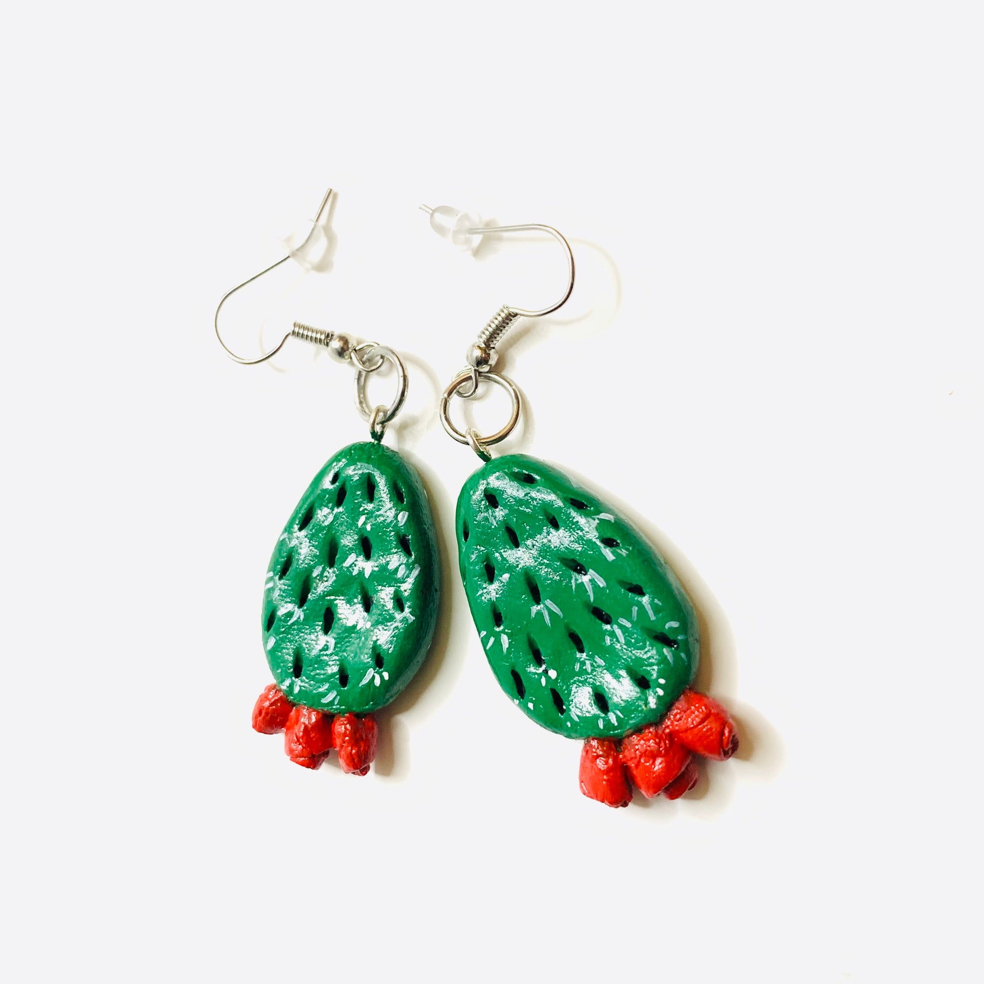 cactus earrings, clay cactus earrings, clay jewelry, mexican jewelry, mexico folk art, nopal aretes, carved handmade jewelry