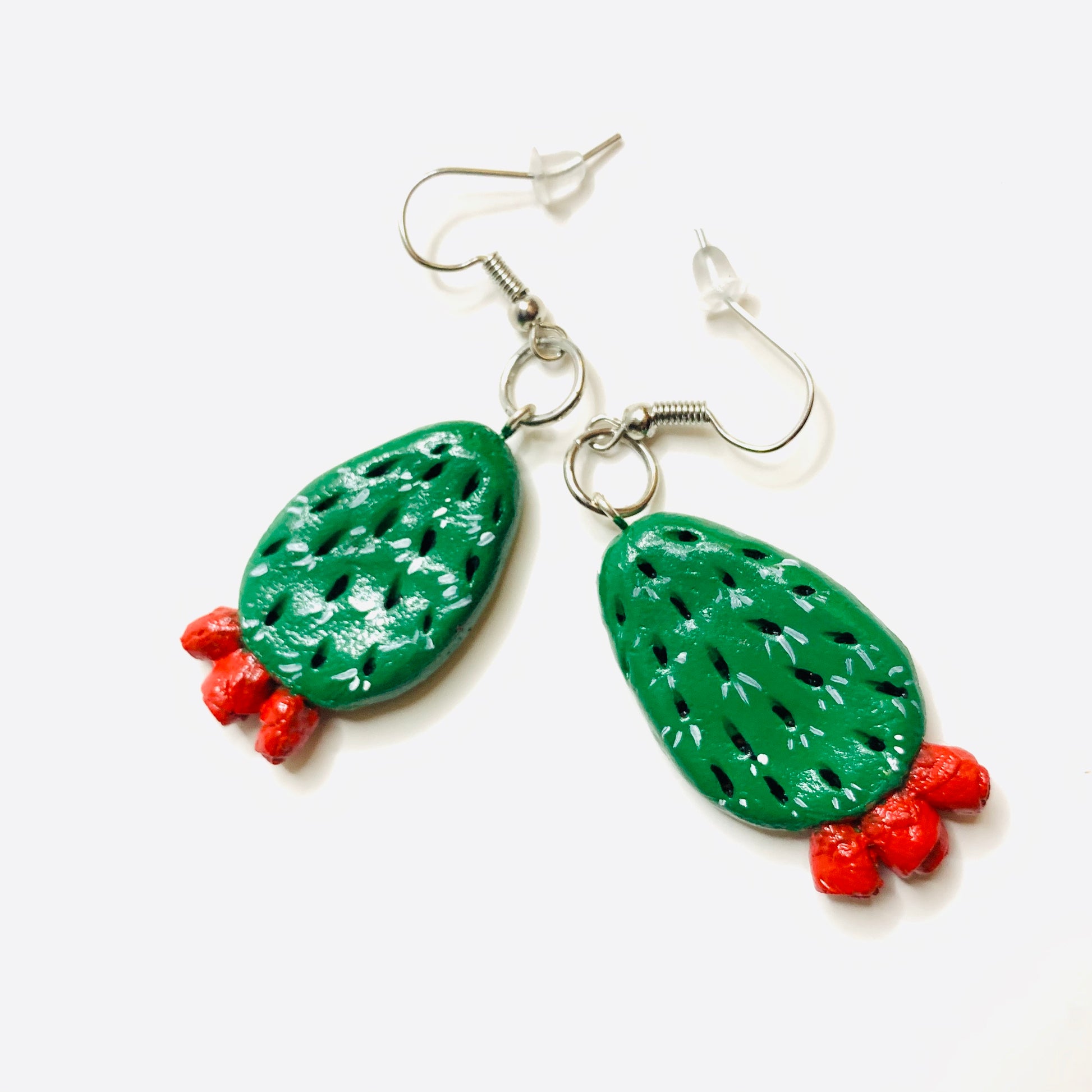 cactus earrings, clay cactus earrings, clay jewelry, mexican jewelry, mexico folk art, nopal aretes, carved handmade jewelry