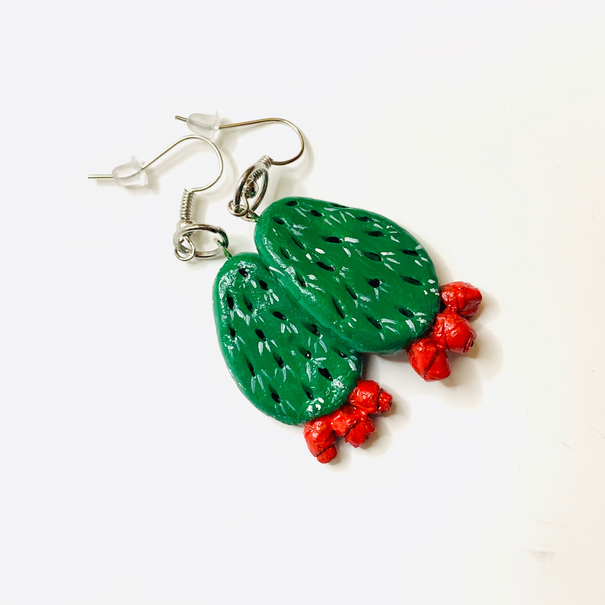 cactus earrings, clay cactus earrings, clay jewelry, mexican jewelry, mexico folk art, nopal aretes, carved handmade jewelry