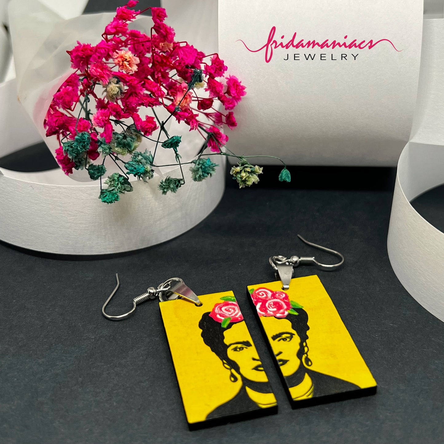 Frida Kahlo Stencil Art with Yellow Background and Hand Painted Pink Roses. Wearable art for girls. Cute and original gift idea. Floral jewelry inspired Mexican Artist and Mexico Folk Art. Aretes Frida Kahlo Amarillos con Rosas para Mujer.