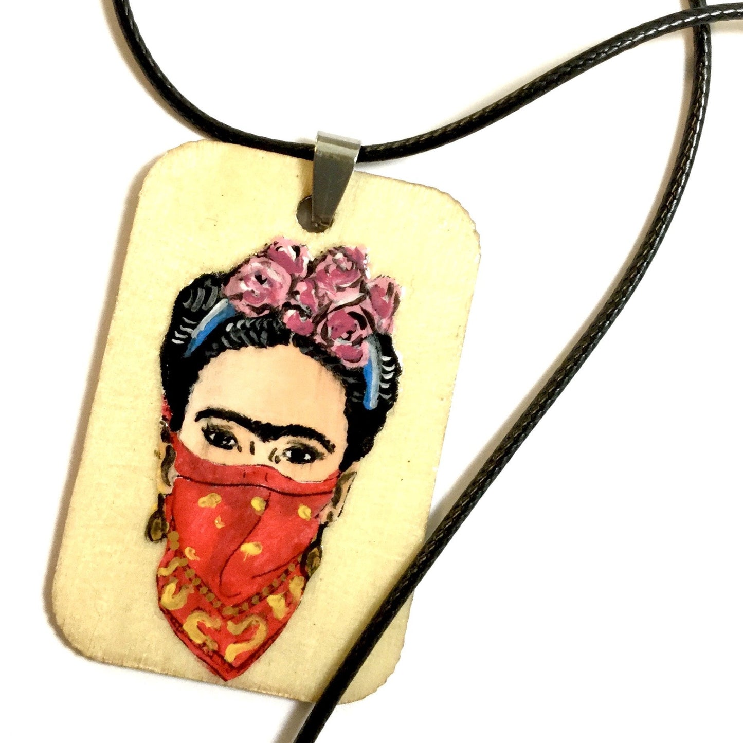 Frida Kahlo hand painted and handmade wood necklace pendant with a feminist fashion style. Mexican Jewelry. Collar pintado a mano inspirado en Mexico Frida painter para mujer