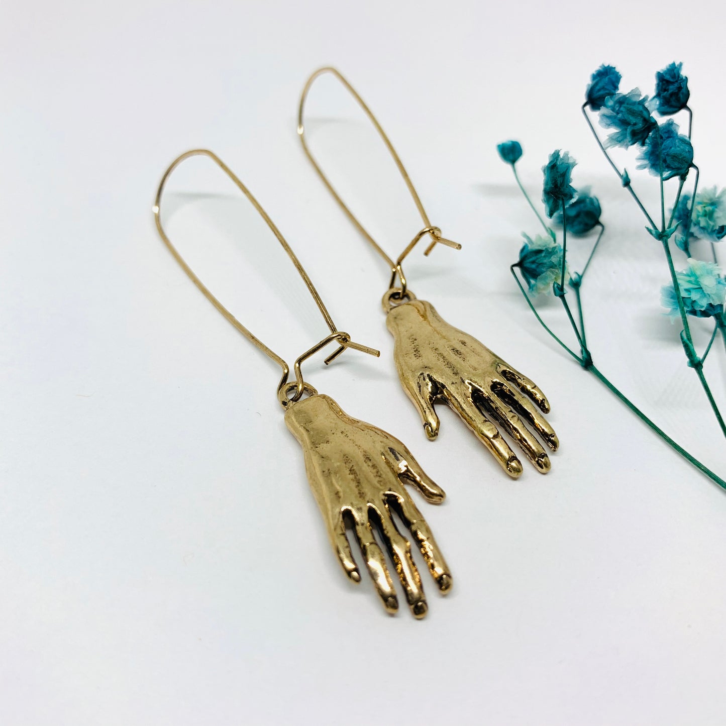 Frida Kahlo hand earrings gold antique rustic mexican jewelry fridamania fridalovers women girls gift idea