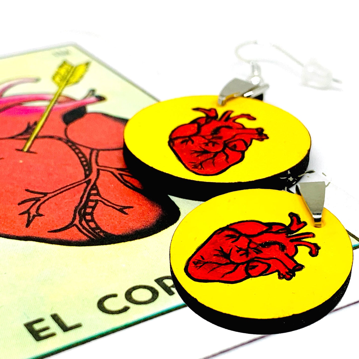 Heart Earrings: La Loteria el corazon Heart Earrings. Hand painted handmade Mexico Loteriart jewelry. Aretes de corazon pintados a mano de la Loteria Mexicana. Wearable Art. Mexico Folk Art to Wear by Fridamaniacs for Fridalovers. Frida Kahlo inspired jewelry for Girls