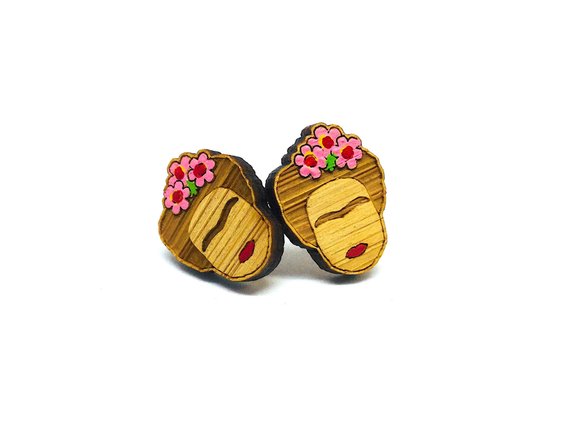 Bamboo mini Frida Kahlo stud earrings with hand painted rosa mexicano pink acrylic paint. Mexican jewelry. Wearable art.