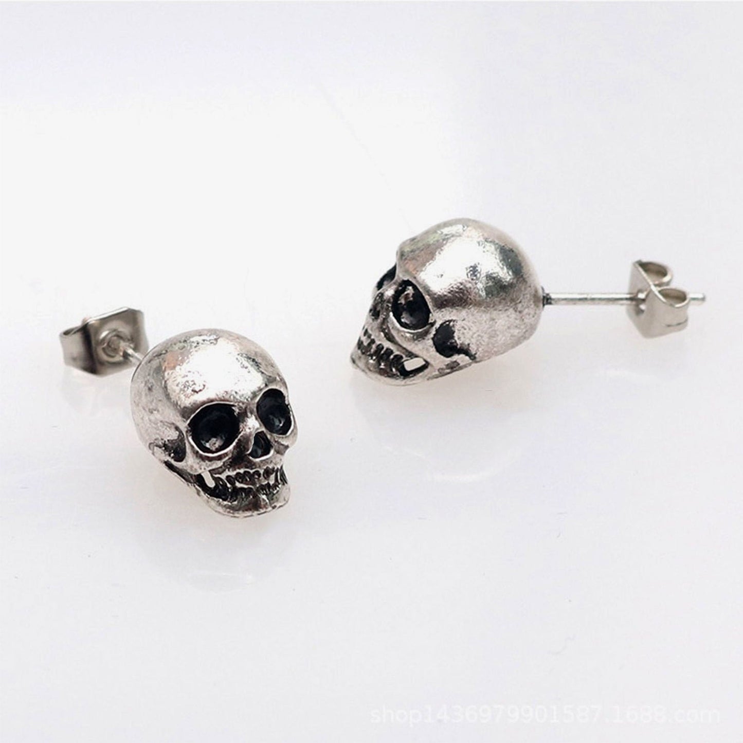 Antique Silver Stud Skull Earrings for Women and Men Dark Gothic Fashion Style Halloween Day of the Dead Original Gift Calavera Aretes Mujer