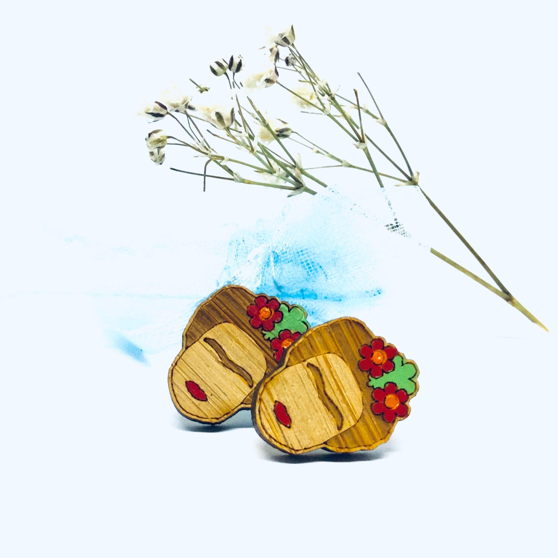 Bamboo Frida Earrings Hand Painted Red Floral Wooden Frida Inspired Earrings Mexican Jewelry Wearable Art Aretes Girl Stud Earrings Artwear