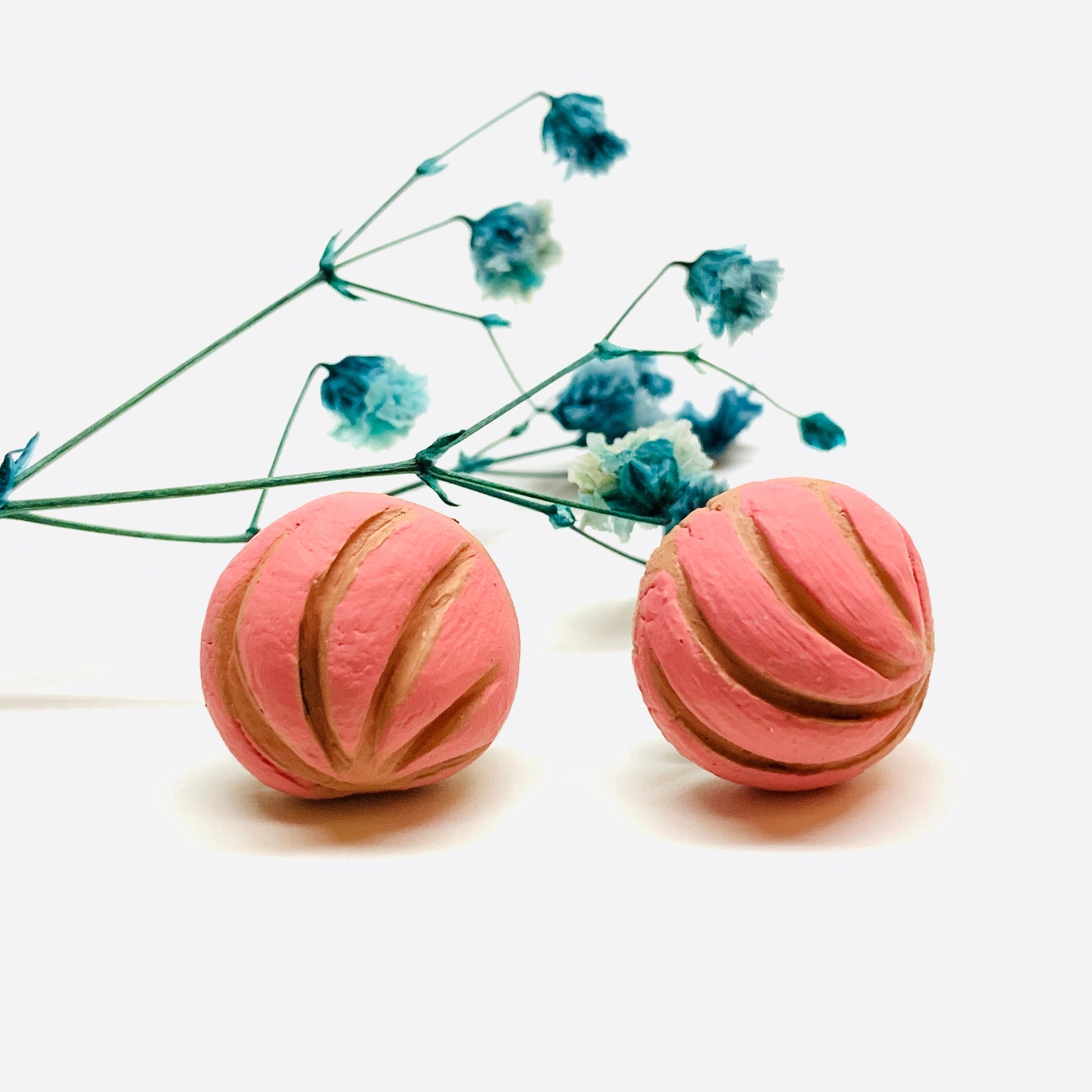Strawberry Concha Stud Clay Earrings Mexican Pink Conchitas Sweet Bread Food Jewelry Claywelry Pan Dulce Summer Fashion Girls & Women Aretes