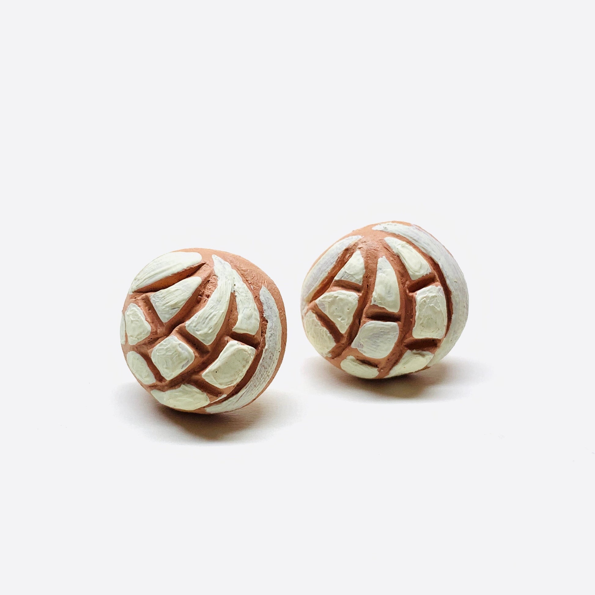 Pretty Mini Stud Concha Earrings Clay Jewelry Mexico Folk Art to Wear Lovingly Crafted Comfy Gift Girls Women Fashion Claywelry Aretes Mujer