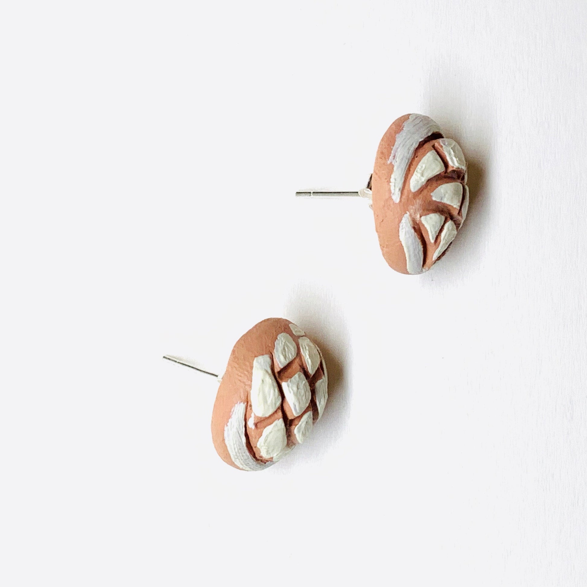 Pretty Mini Stud Concha Earrings Clay Jewelry Mexico Folk Art to Wear Lovingly Crafted Comfy Gift Girls Women Fashion Claywelry Aretes Mujer