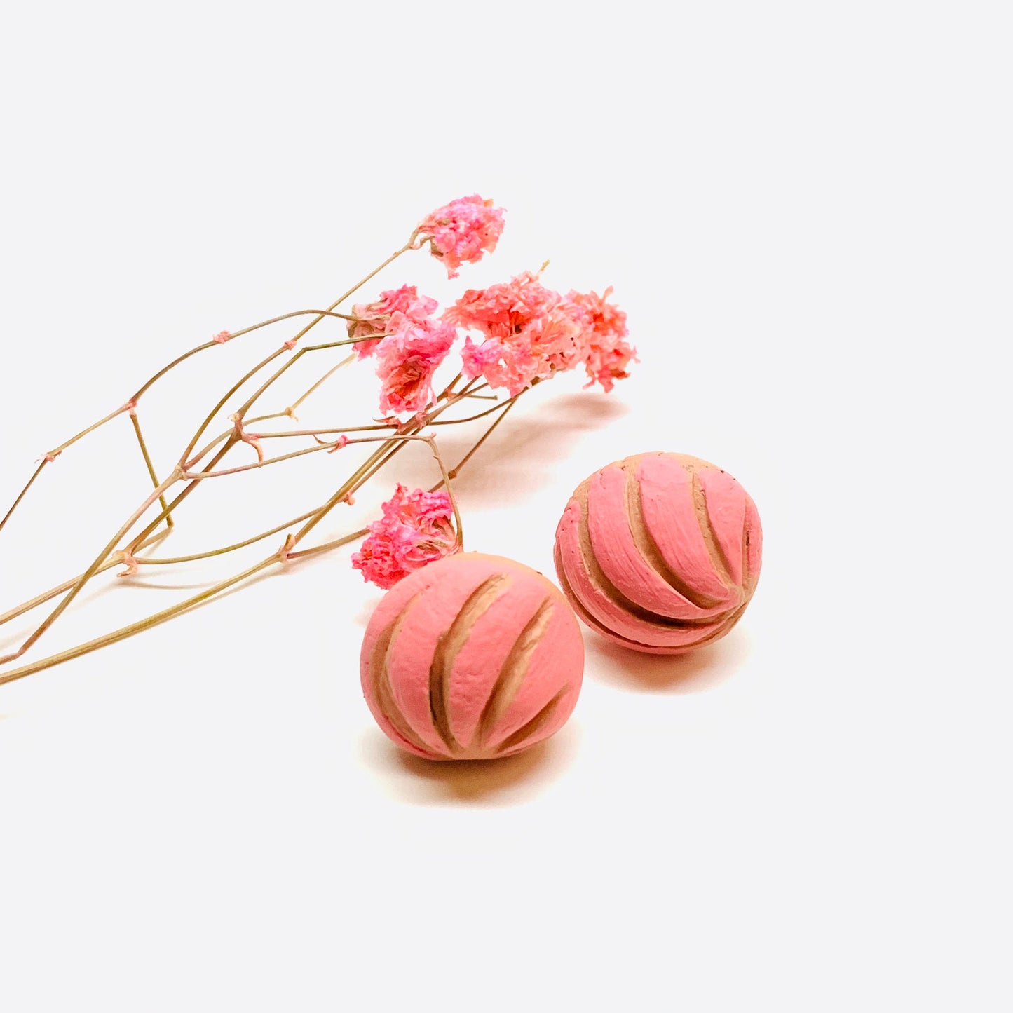 Strawberry Concha Stud Clay Earrings Mexican Pink Conchitas Sweet Bread Food Jewelry Claywelry Pan Dulce Summer Fashion Girls & Women Aretes