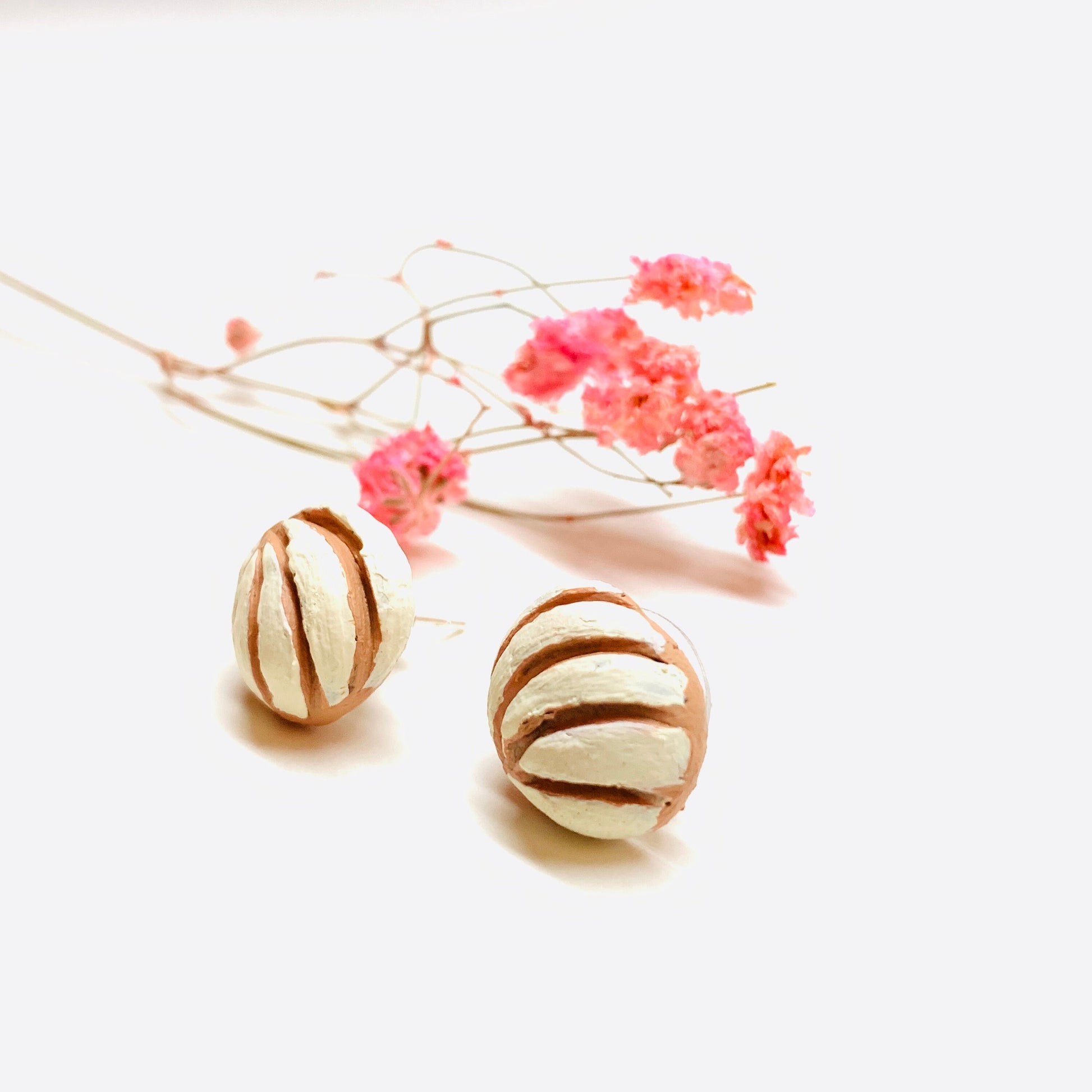 Exquisite Vanilla Concha Stud Earrings Clay Jewelry Mexico Folk ArtWear Girls & Women Fashion Birhtday Gift Idea Conchitas Trendy Claywelry
