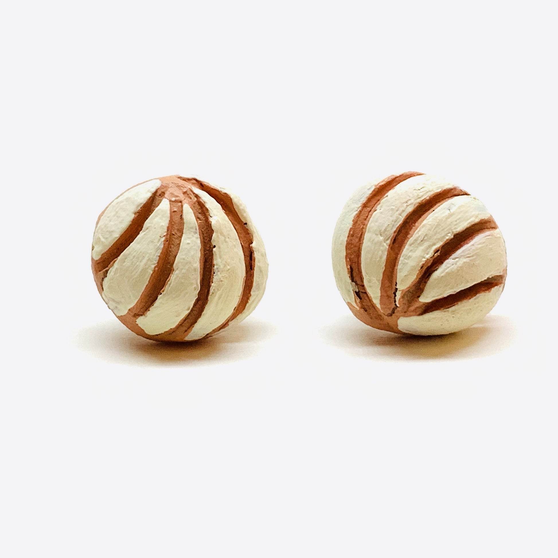 Exquisite Vanilla Concha Stud Earrings Clay Jewelry Mexico Folk ArtWear Girls & Women Fashion Birhtday Gift Idea Conchitas Trendy Claywelry