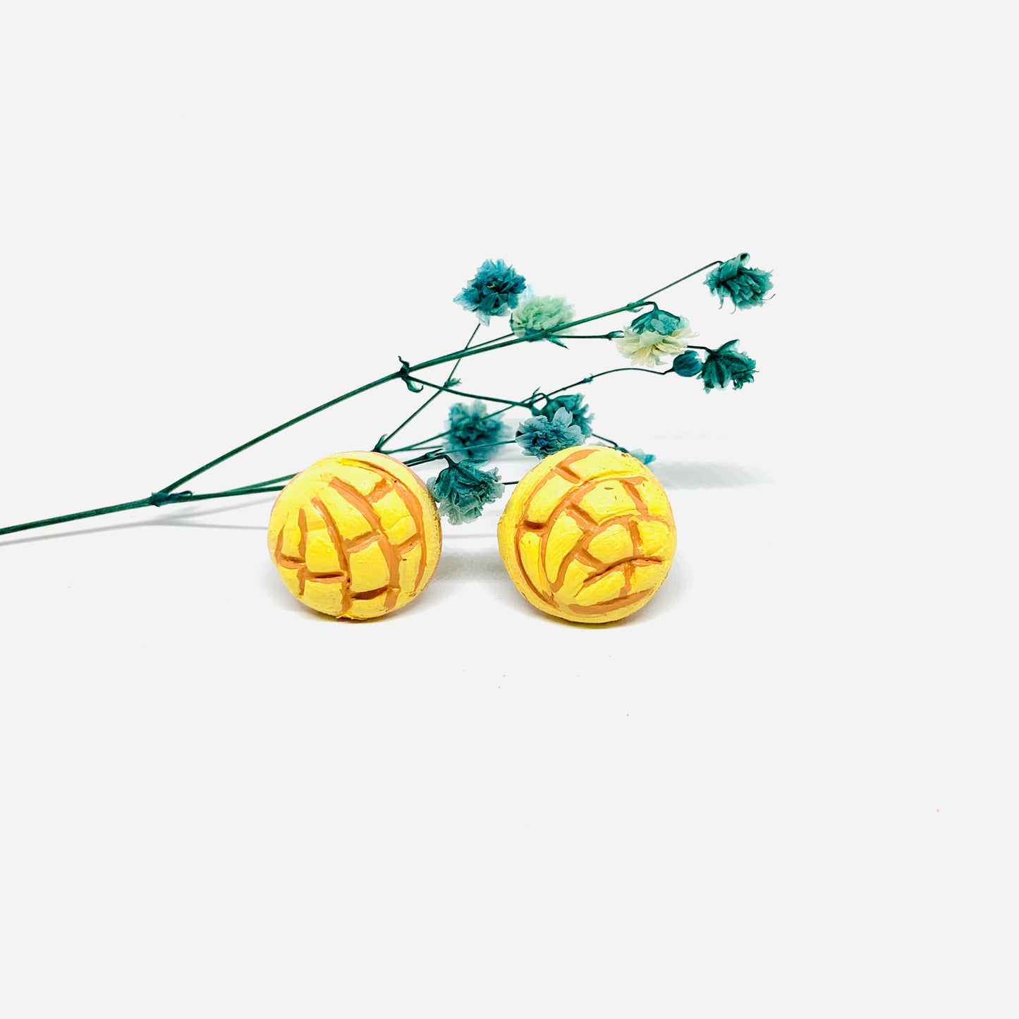 Yellow Concha Earrings Handmade & HandPainted Clay Food Jewelry Mexican SweetBread Conchitas Aretes Barro Trendy Fashion for Girls Claywelry