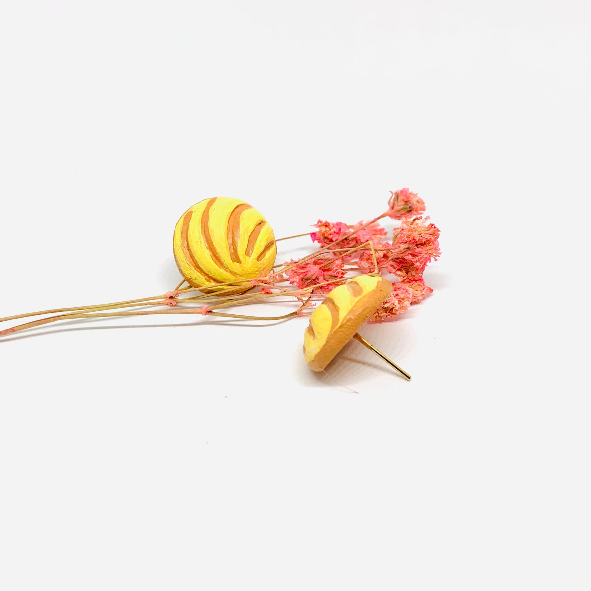 Yellow Concha Clay Earrings Mexican Food Jewelry Conchitas Minimalist Handmade HandPainted Girl Gift Summer Trendy Fashion Outdoor Aretes