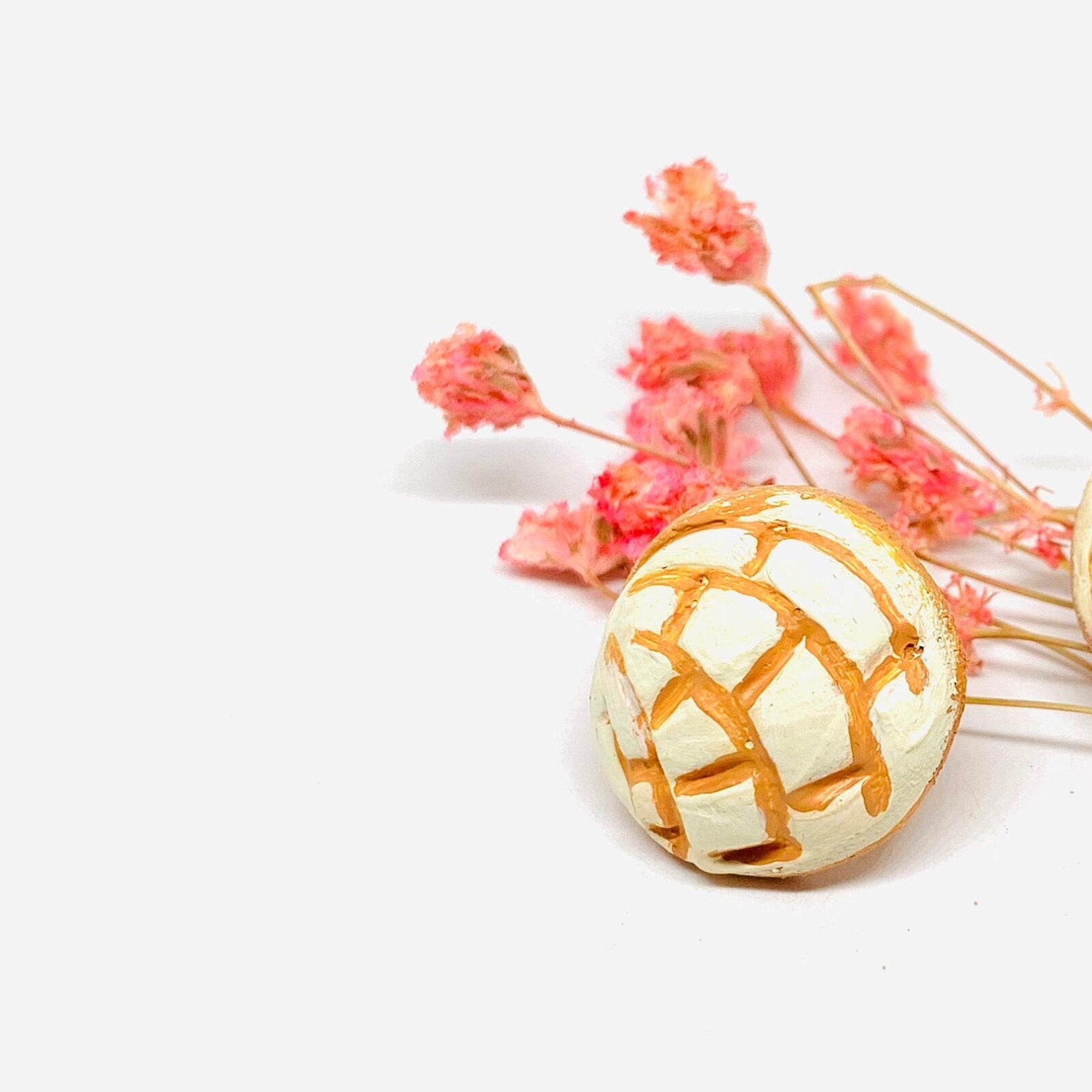 Vanilla Clay Concha Stud Earrings Mexican Food Jewelry Handcrafted HandPainted Mexico FolkArt Girl Birthday Gift Idea Conchitas Aretes Barro
