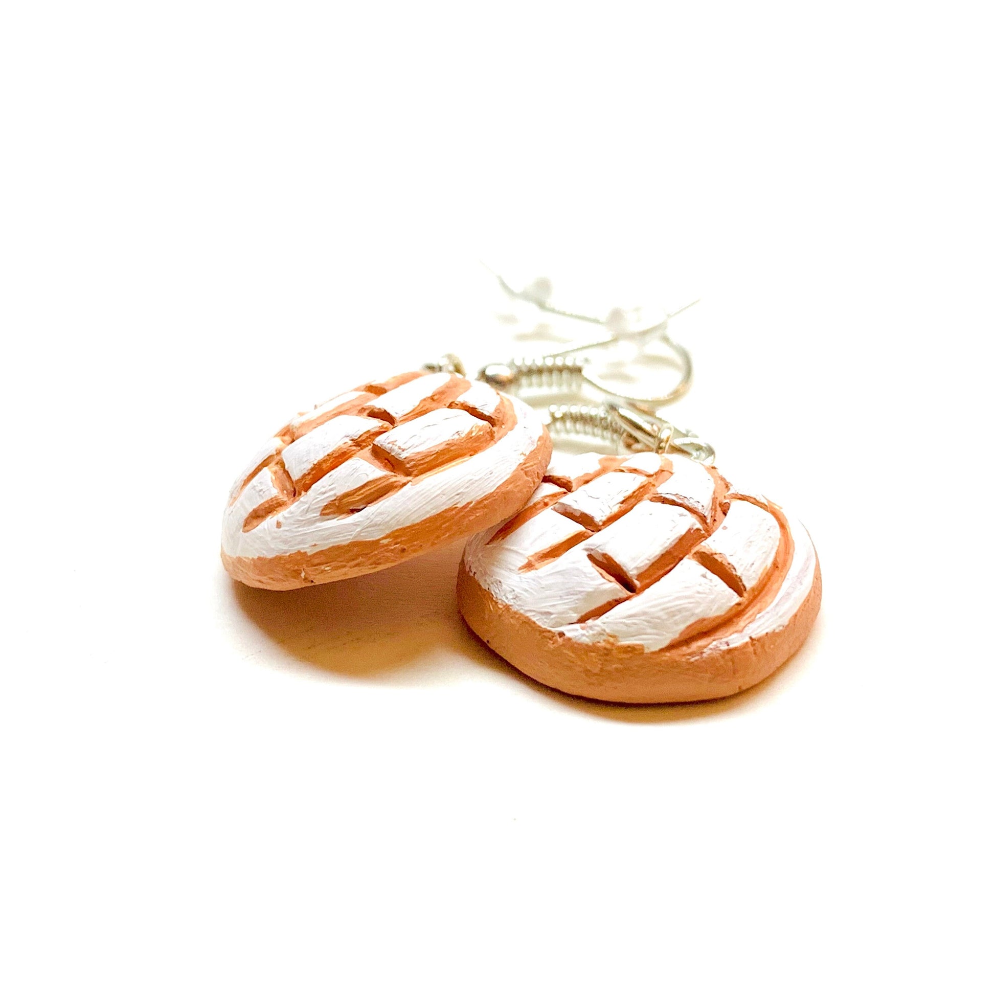 Charming Conchitas Earrings Clay Hand Painted Artisan Mexico Folk Art Jewelry Food Vanilla Sweet Bread Minimalist Casual Fashion Women Girls