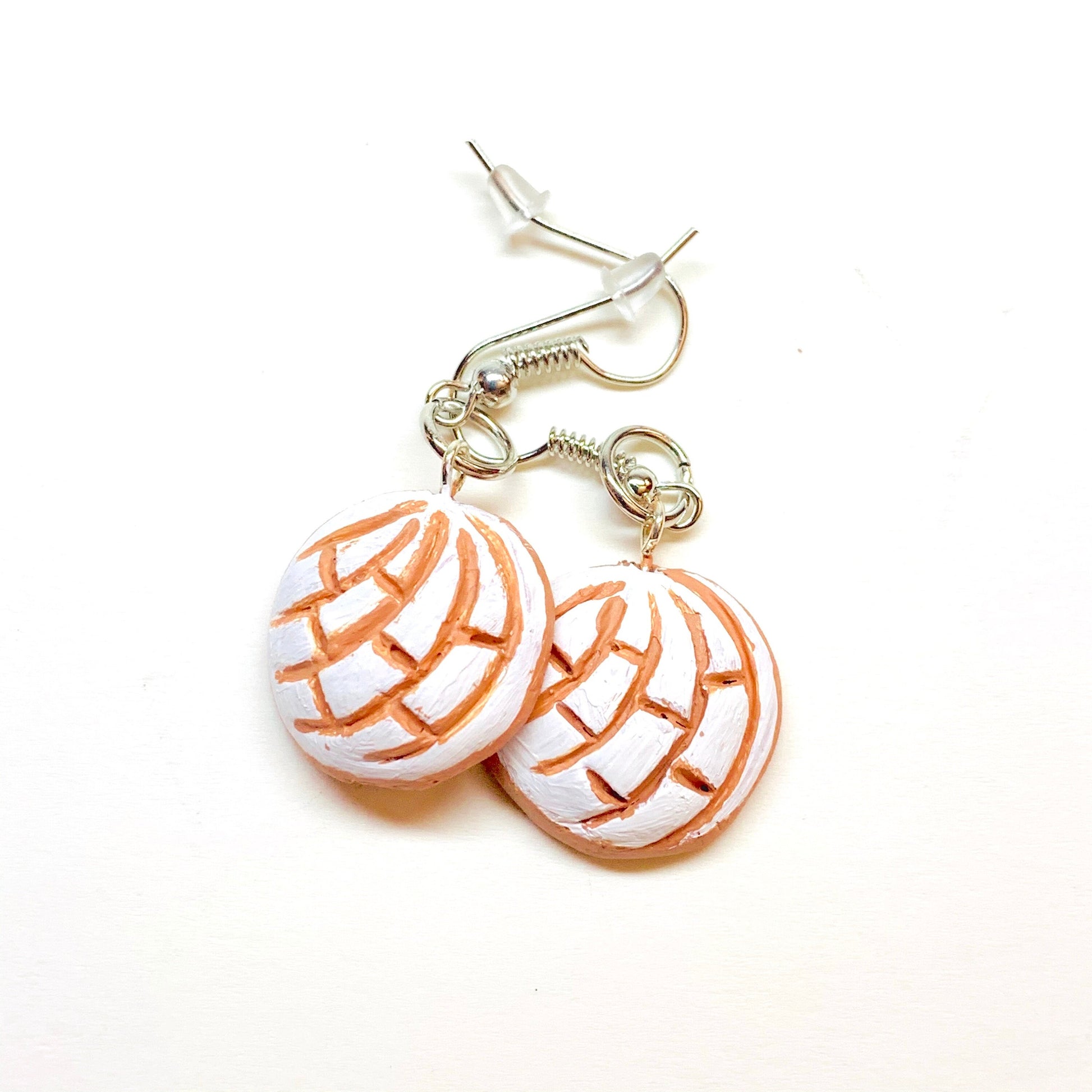 Charming Conchitas Earrings Clay Hand Painted Artisan Mexico Folk Art Jewelry Food Vanilla Sweet Bread Minimalist Casual Fashion Women Girls