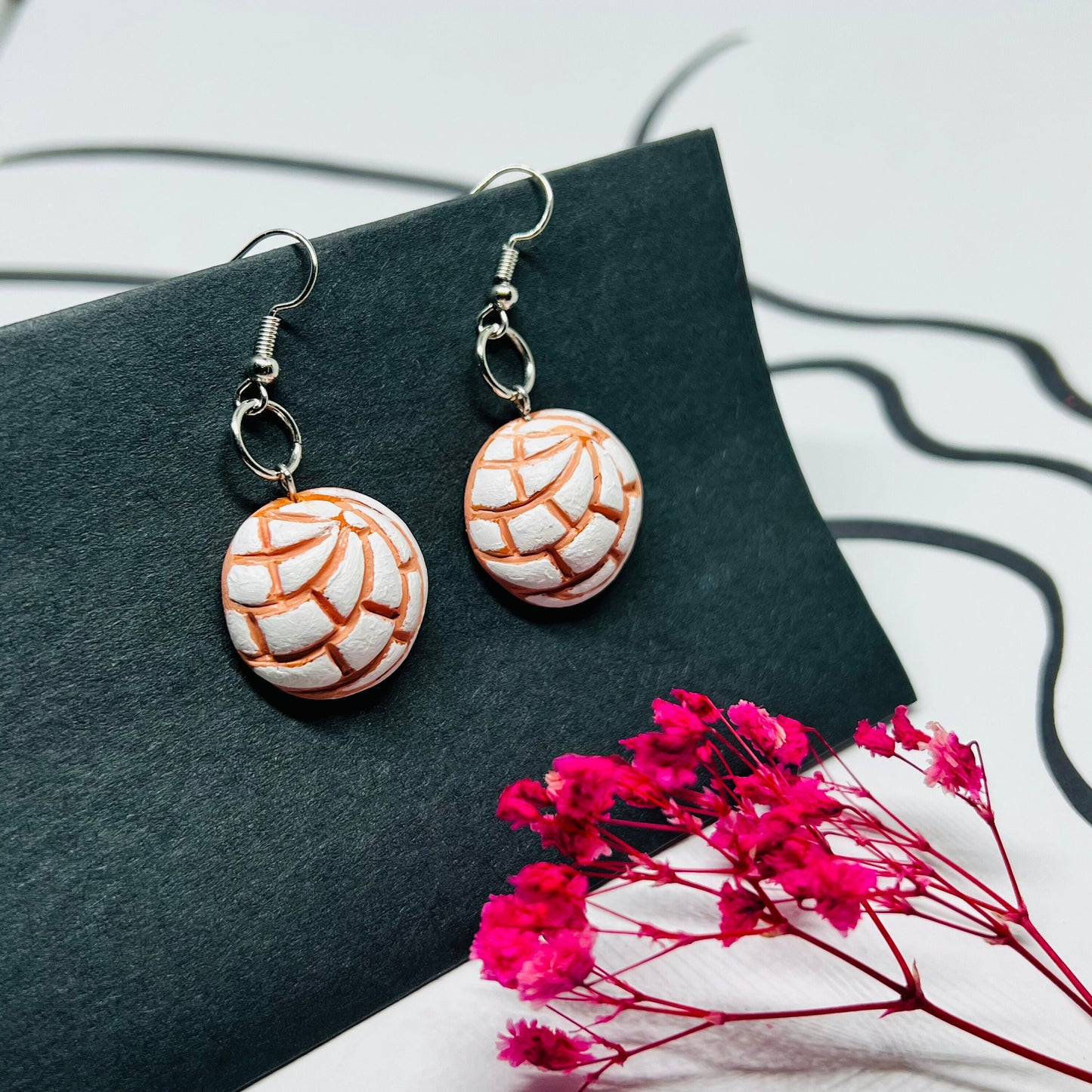 Charming Vanilla Concha Earrings Clay Food Jewelry Mexican Sweet Bread Artisan Mexico Folk Art Pand Dulce Conchitas Hand Painted Gift Girls
