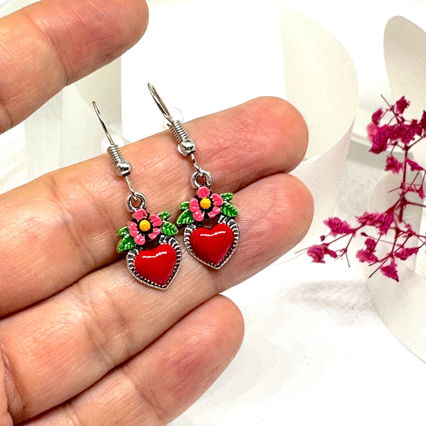 Dainty Heart Earrings Floral Jewelry Frida Fans Jewelry Fridalovers Gift Idea Girls & Women HandPainted Fashion Spring Summer Aretes Corazon