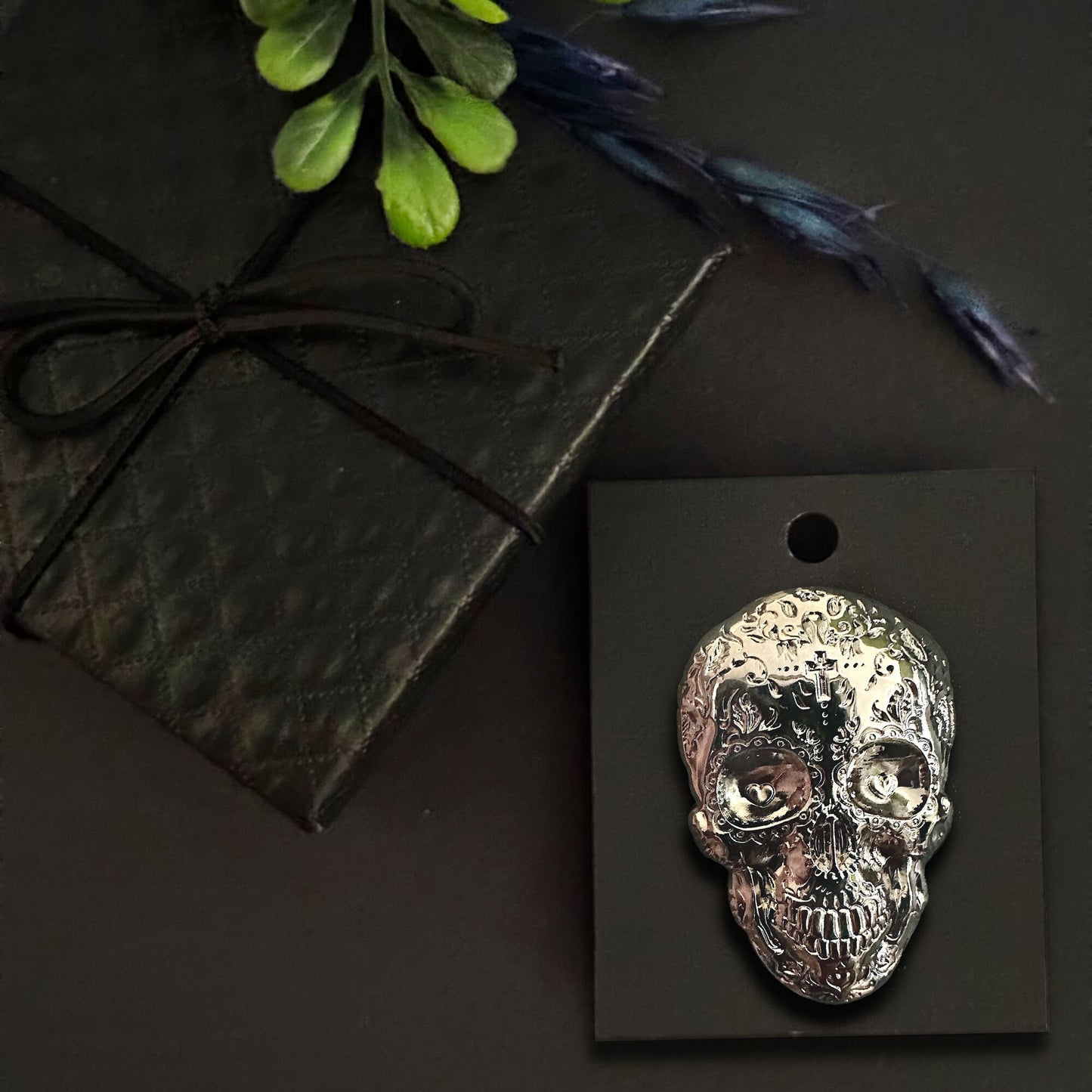 Mexican Sugar Skull Pin Brooch Silver Chrome Artfully Carved Design Pin Back Button Unisex Fashion Day of the Dead Jewelry Calavera Broche