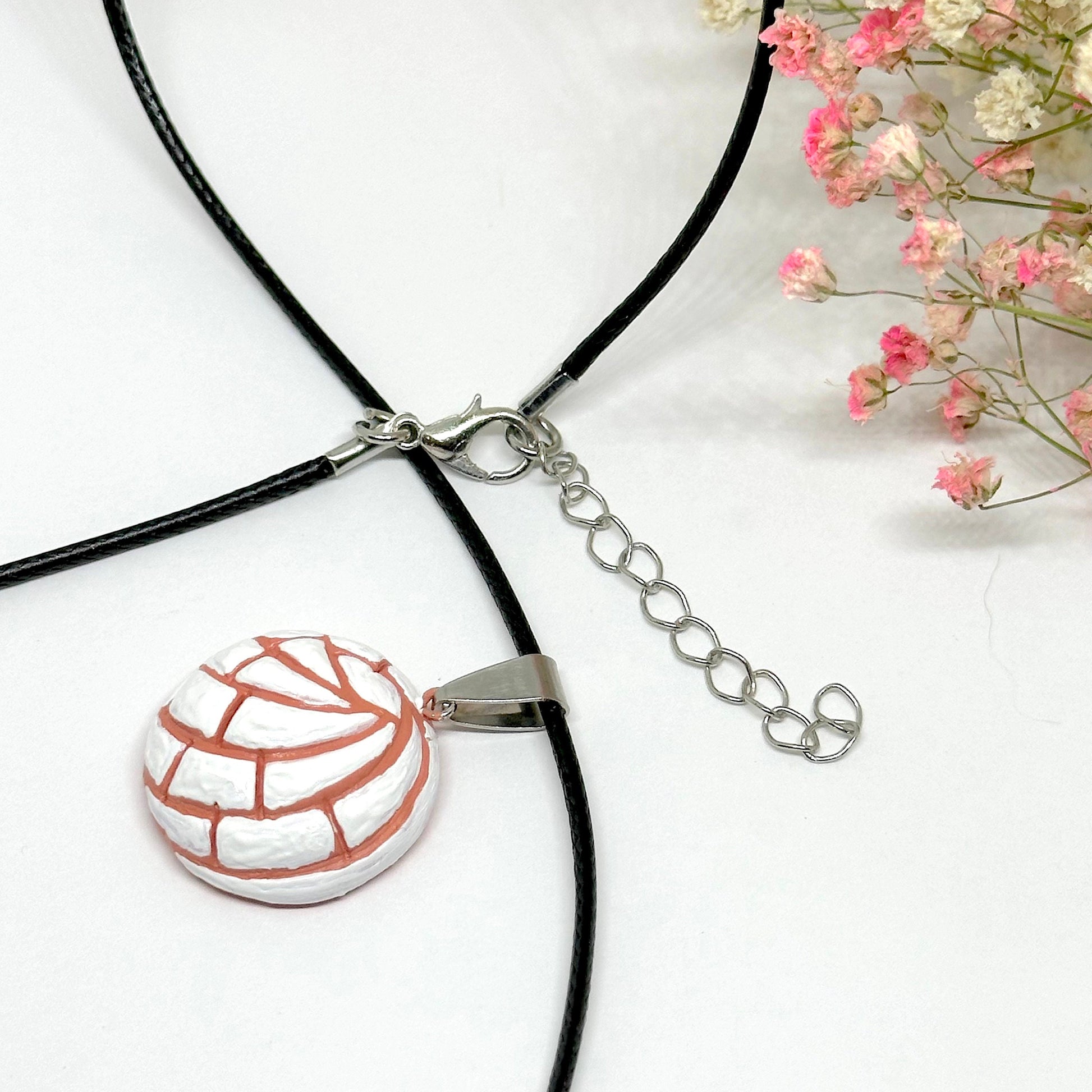 Sweet Bread Concha Necklace Charm Clay Jewelry Mexican Pan Dulce Conchita Dije Collar Women & Girls Gift Cute Original Fashion Sweet Sixteen
