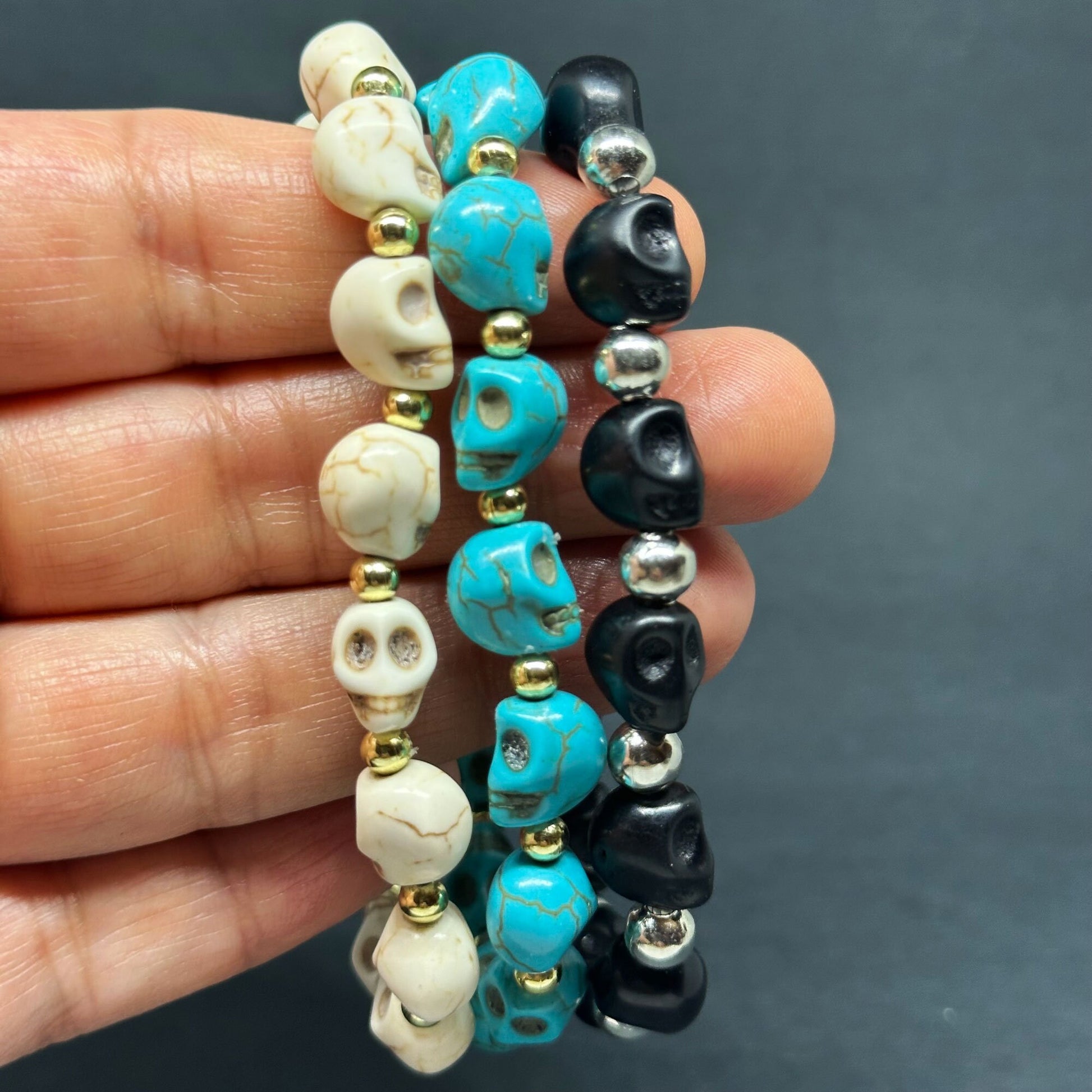 Beaded Skull Bracelet Set Stacked - Multilayered Unisex Wristband Skull and Metallic Silver Gold Round Beads Skull Jewelry Fashion Calaveras