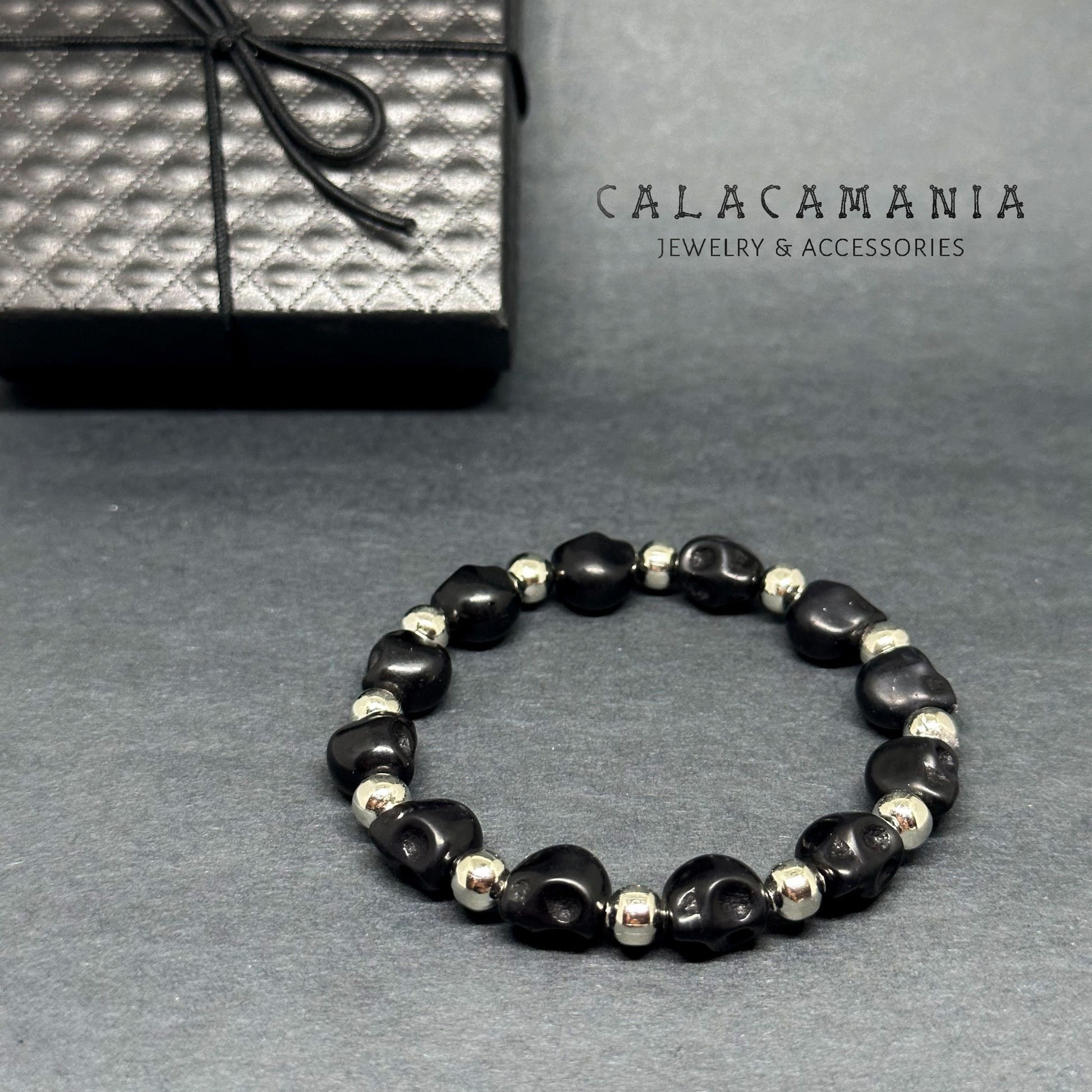 Black Skull Beaded Stretch Bracelet Men Wristband Skeleton Jewelry Man Skulls Stone Beads and Silver Metallic Round Beads Pulsera Calaveras
