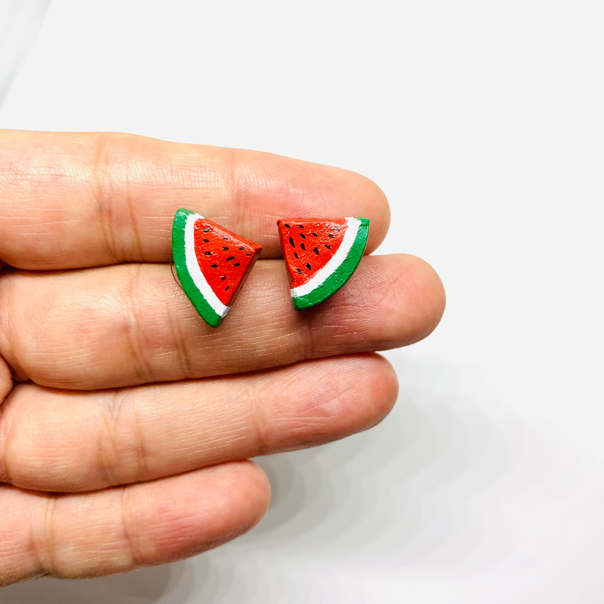 Hand painted watermelon clay earrings. Mexican food jewelry. Mexico folk art to wear. Summer and spring fashion for girls. Frida kahlo accessories by Fridamaniacs for Frida lovers