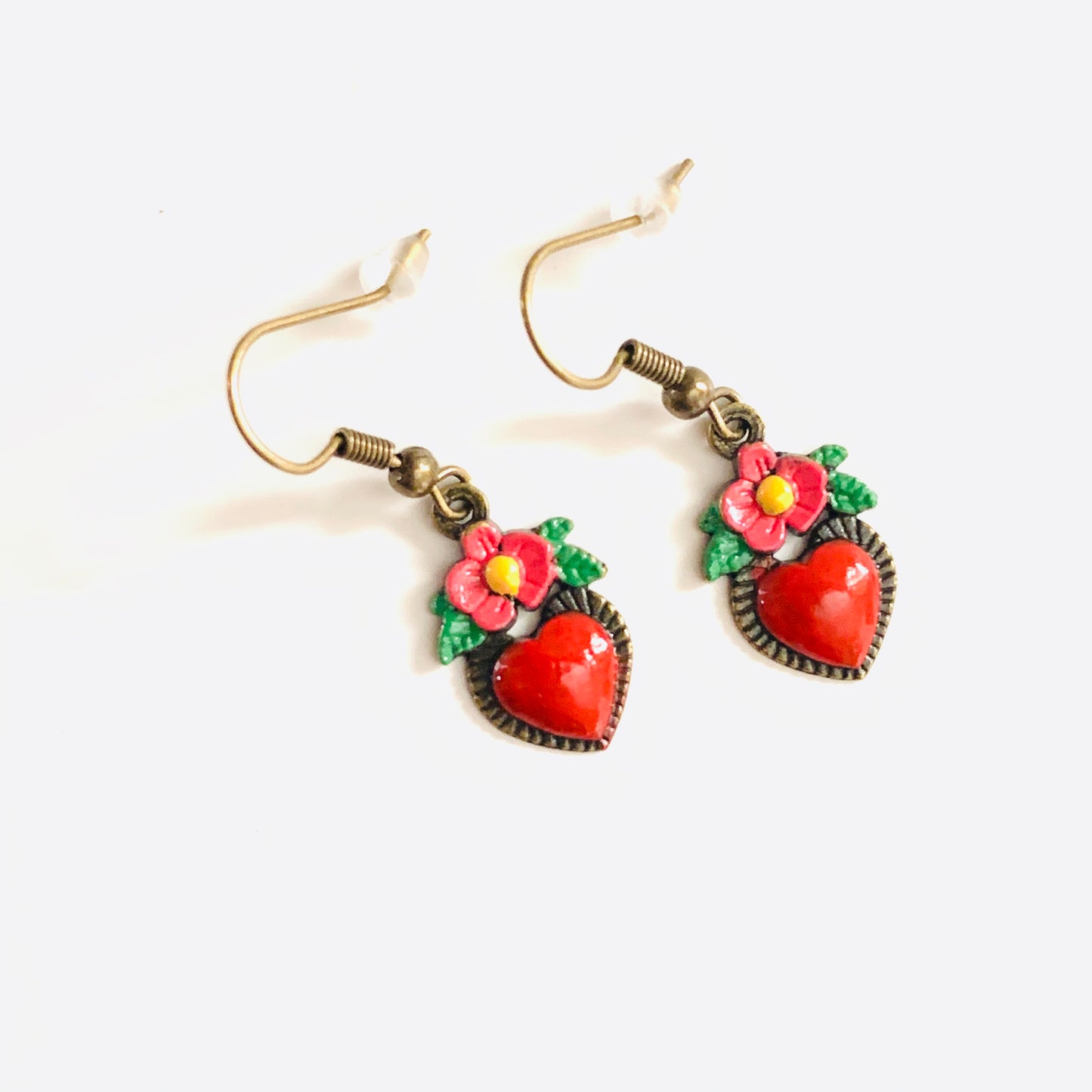 Bronze hand painted heart and flower earrings. Red, pink, green, and yellow paint. Mexican earrings. Mexican jewelry for fridamaniacs, fridalovers, fridamania. Frida Kahlo. Mother's Day gift.