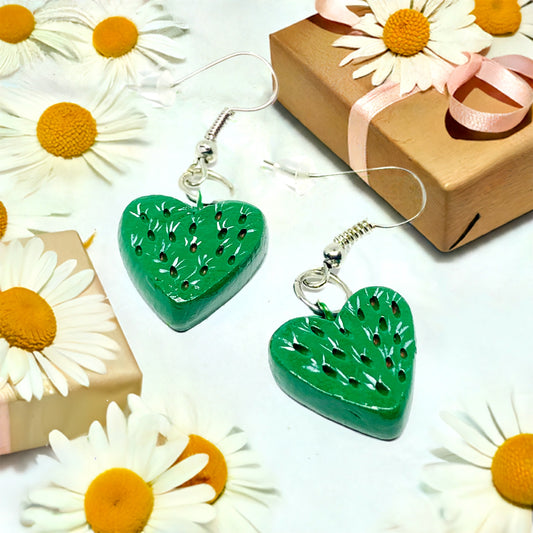 Clay cactus earrings. Handmade and handpainted clay cactus heart earrings with carved texture. Mexican earrings. Mexican clay jewelry for women and girls for Fridamaniacs and Fridalovers by Claywelry. Drop and dangle earrings. Clay food jewelry.