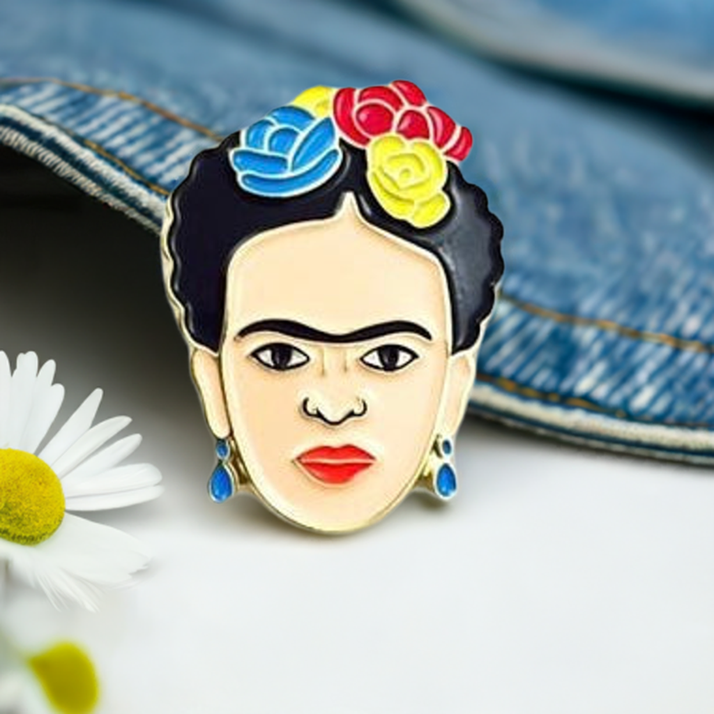 Frida Kahlo enamel pin. Frida pin. Fridamaniacs. Fridalovers. Mexicanias. Girls Frida fans gift idea