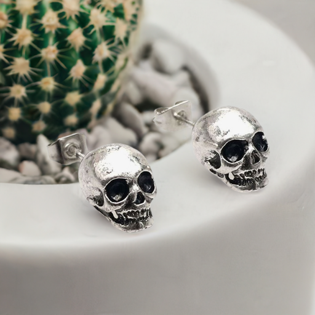 Unisex Mexican silver skull stud earrings . Antique silver skull jewelry for guys. Rustic silver skull stud earrings Rock Punk Fashion for boys and girls. Mexican earrings. Mexico Mexican jewelry inspired by Frida Kahlo. Great gift idea.