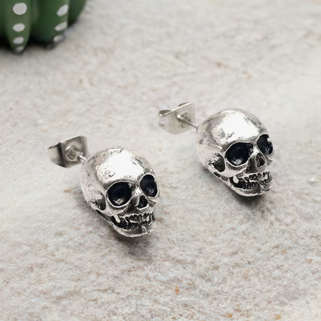 Unisex Mexican silver skull stud earrings . Antique silver skull jewelry for guys. Rustic silver skull stud earrings Rock Punk Fashion for boys and girls. Mexican earrings. Mexico Mexican jewelry inspired by Frida Kahlo. Great gift idea.