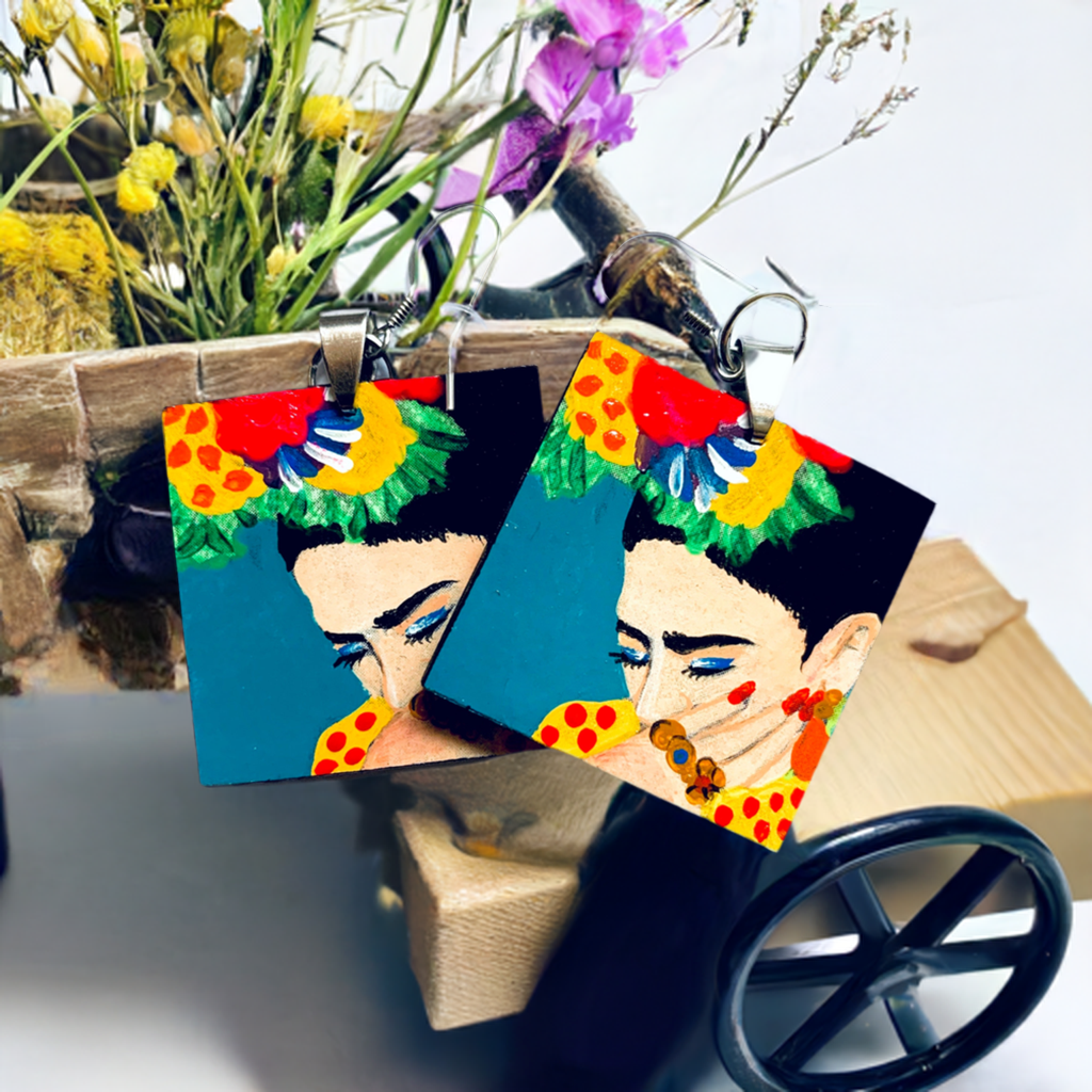 Hand painted Frida Kahlo Earrings. Colorful Mexican Earrings for Women and Girls. Mexcian Earrings. Mexico folk art. Fridamania. Fridamaniacs. Fridalovers. Frida fans gift idea. Turquoise and floral designs. Fashion statement earrings jewelry.