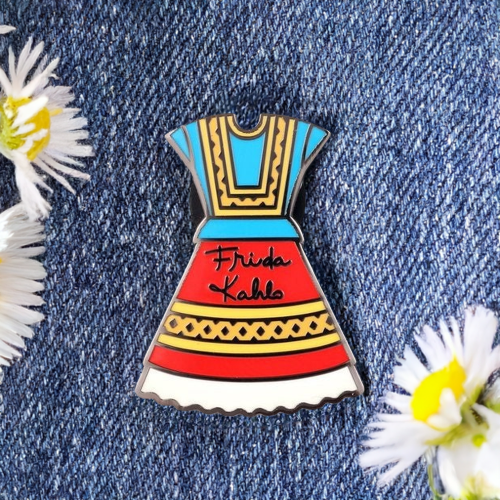 Frida Kahlo Dress Enamel Pin. Frida fnas gift. Fridamaniacs. Fridalovers. Fridamania