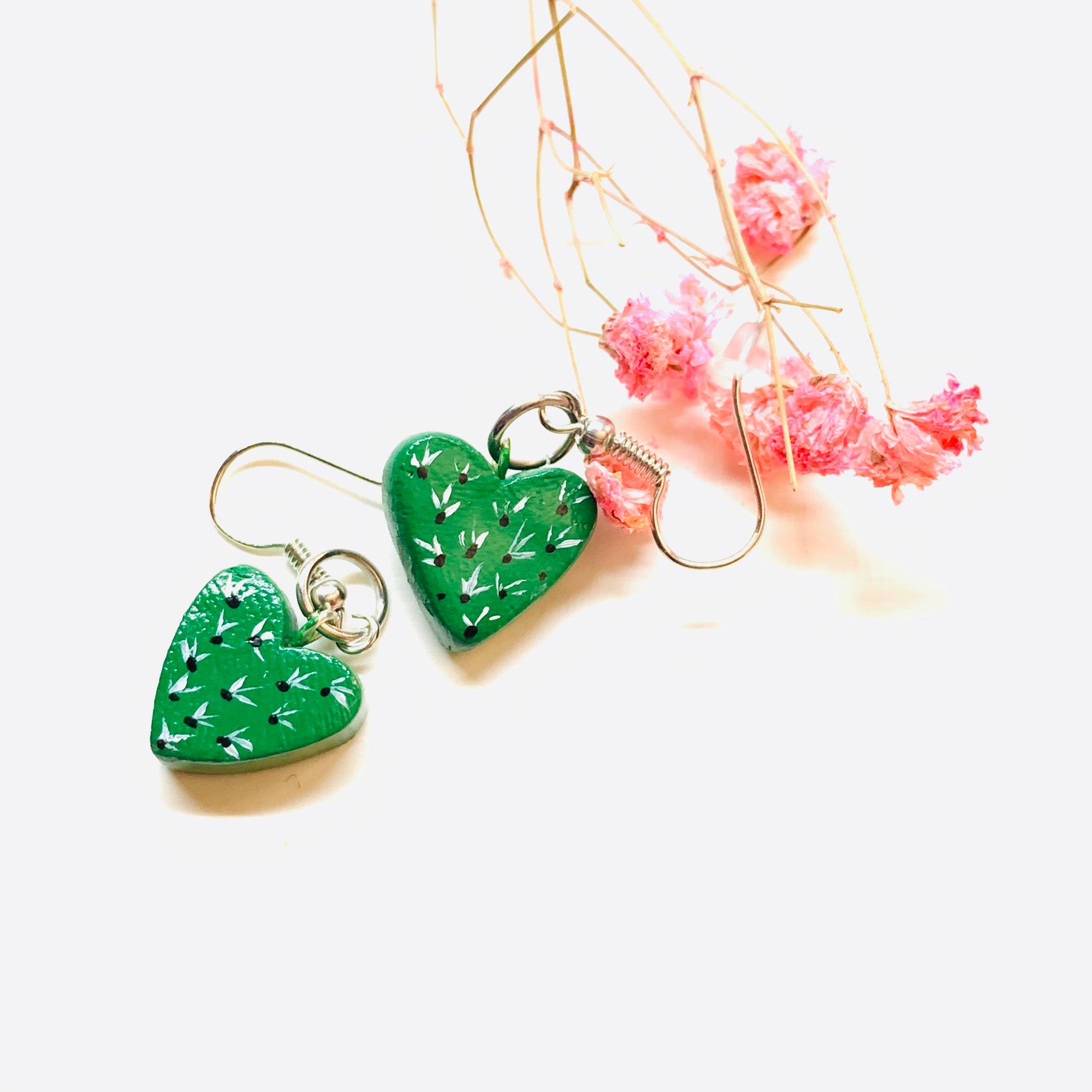 Heart cactus earrings. Mini stud hearty nopal aretes mujer. Drop and dangle pendants. Mexican jewelry made of natural clay. Frida kahlo inspired by Fridamaniacs accessories