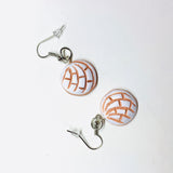 Concha Earrings (Conchitas Clay Earrings): Handmade hand painted natural clay drop and dangle concha earrings (sweet bread) food jewelry. Mexican earrings inspired by Frida Kahlo for fridamaniacs and fridalovers. Lovely girl's birthday sweet sixteen gift idea