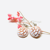 Concha Earrings (Conchitas Clay Earrings): Handmade hand painted natural clay drop and dangle concha earrings (sweet bread) food jewelry. Mexican earrings inspired by Frida Kahlo for fridamaniacs and fridalovers. Lovely girl's birthday sweet sixteen gift idea