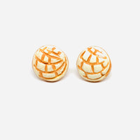 Concha Earrings: White Vanilla Conchitas Clay Earrings. Mexican jewelry. Clay jewelry. Pand Dulce Concha aretes. Concha Clay earrings inspired by Frida Kahlo. Fridamaniacs and Fridalovers Women and Girls gift idea 