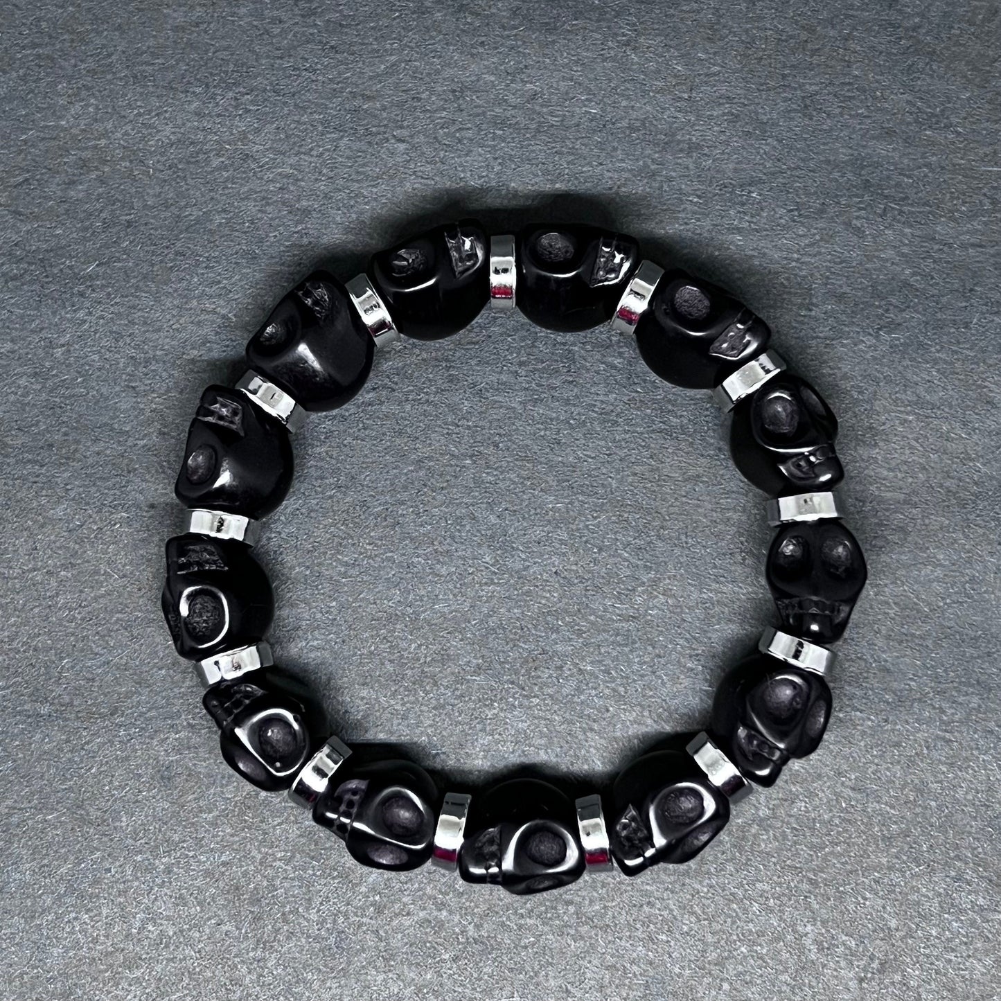 Black Skull Beaded Bracelet Silver Tone Disk Beads Unisex Elastic Wristband Jewelry Day Dead Fashion Halloween Gift Mexico Calavera Pulsera